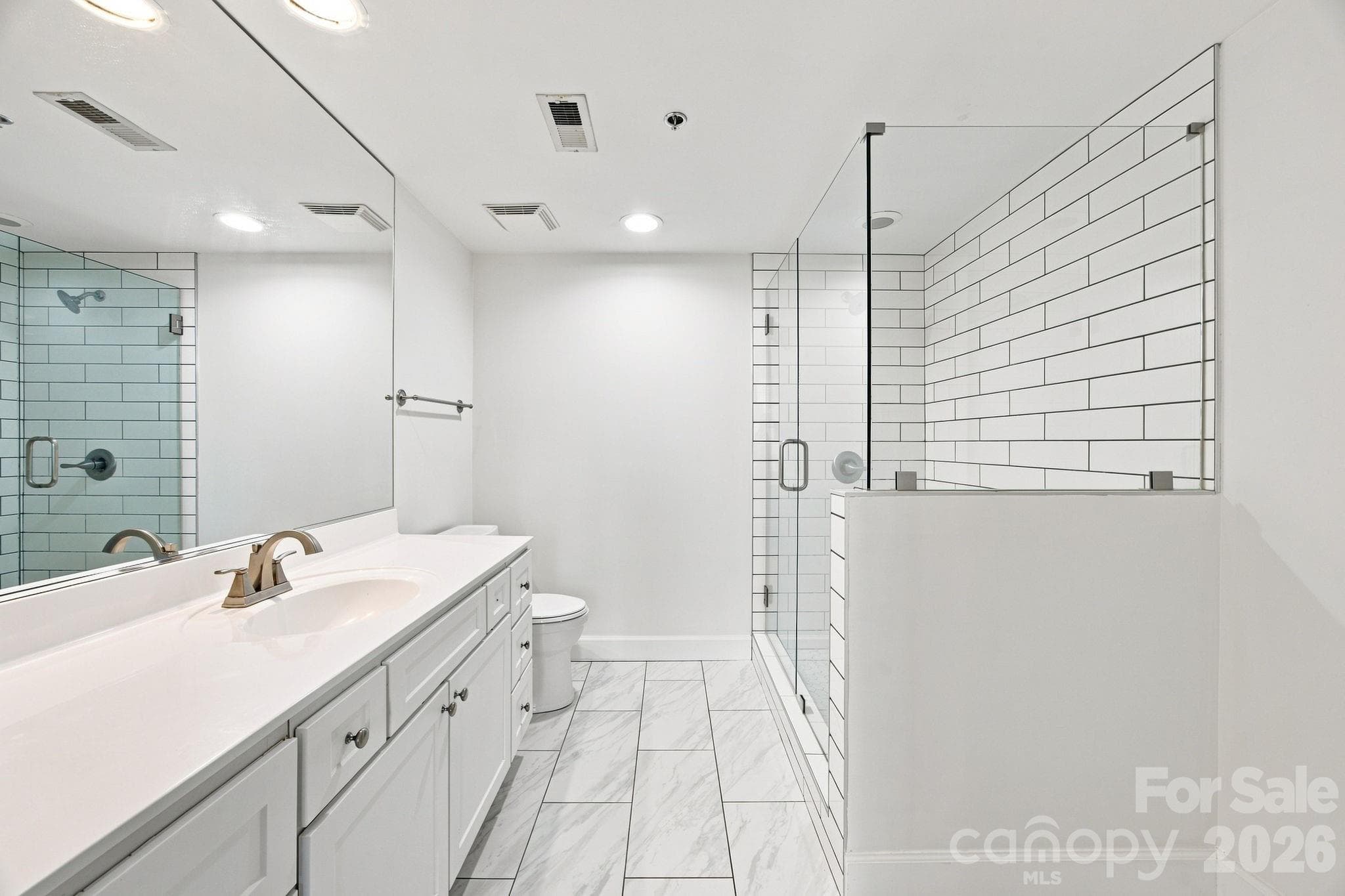 Condominium at 1315 East Boulevard, Charlotte, photo 13 of 33