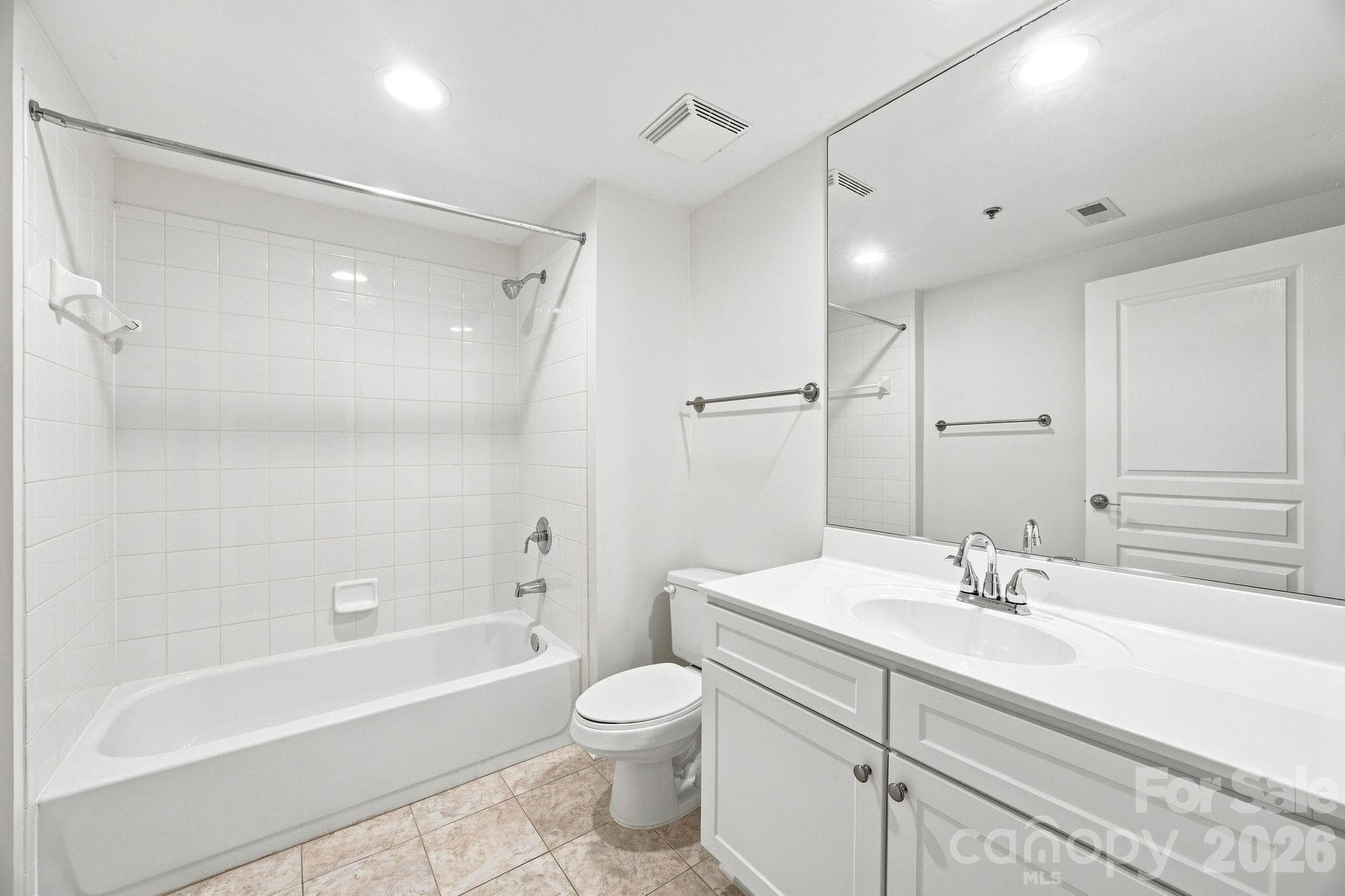 Condominium at 1315 East Boulevard, Charlotte, photo 17 of 33