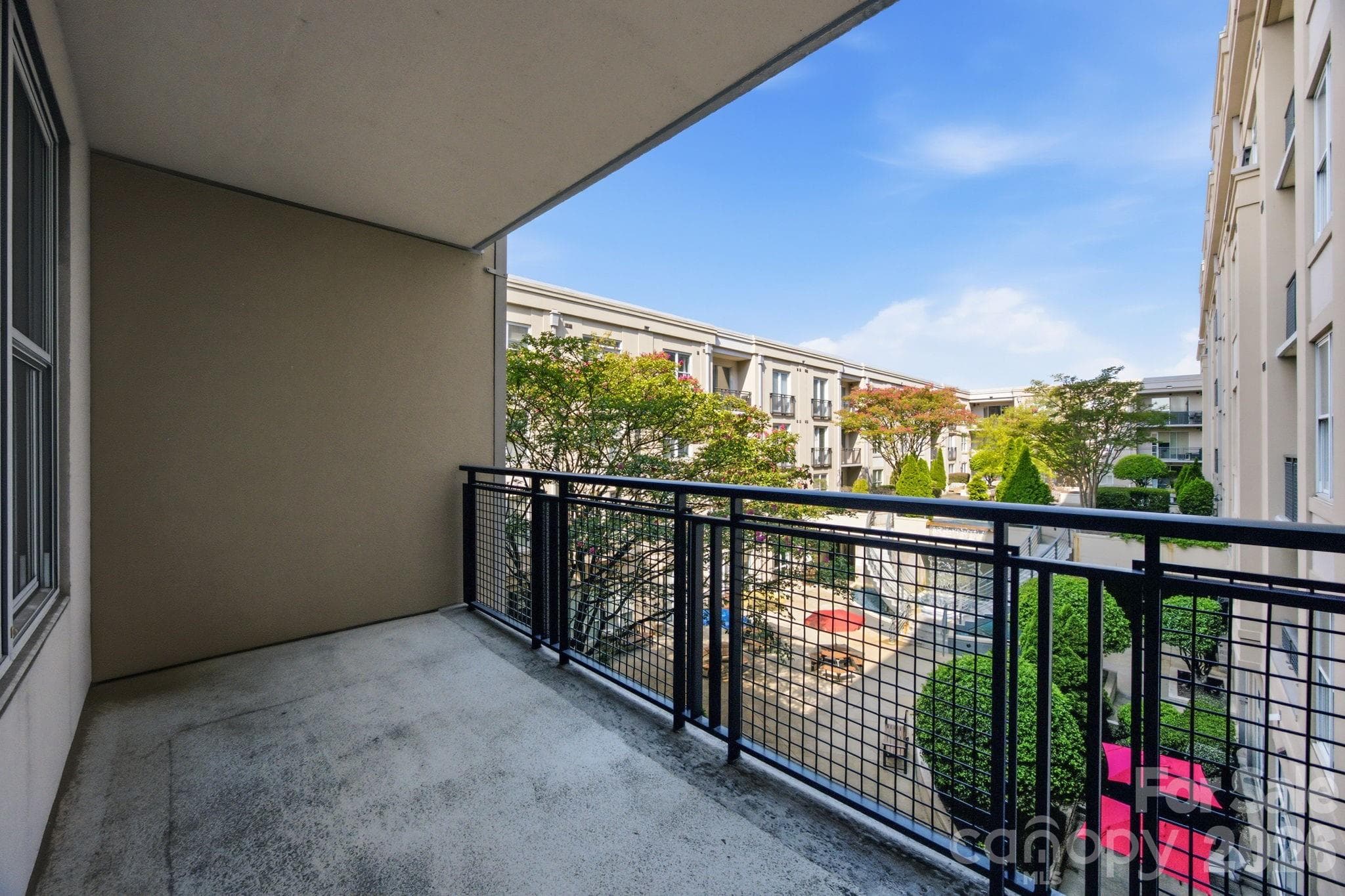Condominium at 1315 East Boulevard, Charlotte, photo 20 of 33