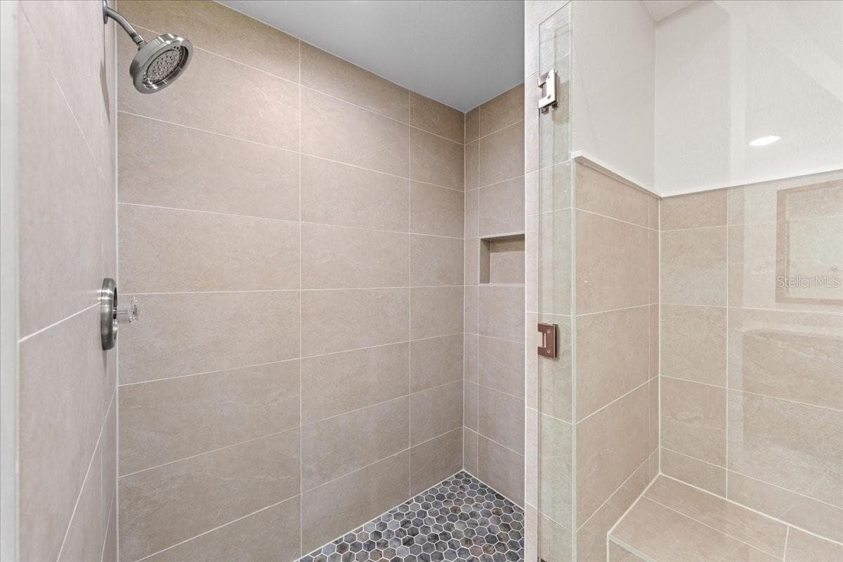 Single Family Residence at 1701 ALLENS CREEK DR, CLEARWATER, photo 33 of 99