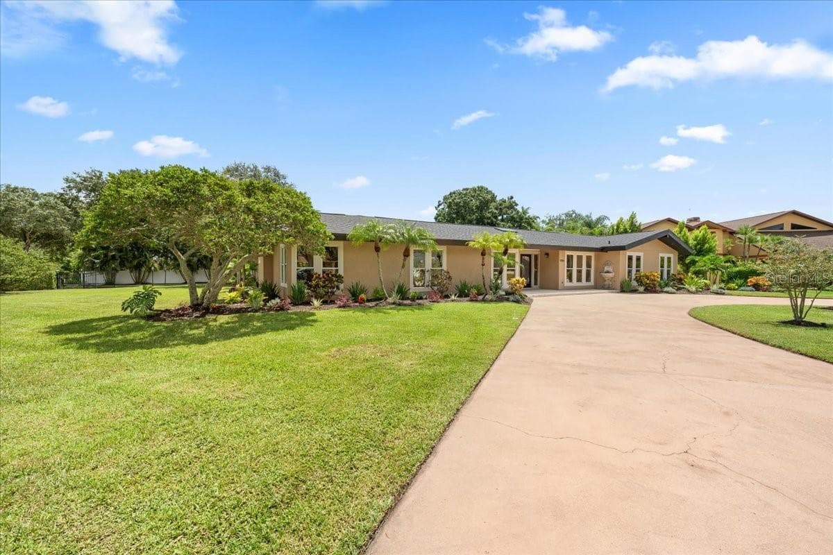 Single Family Residence at 1701 ALLENS CREEK DR, CLEARWATER, photo 48 of 99