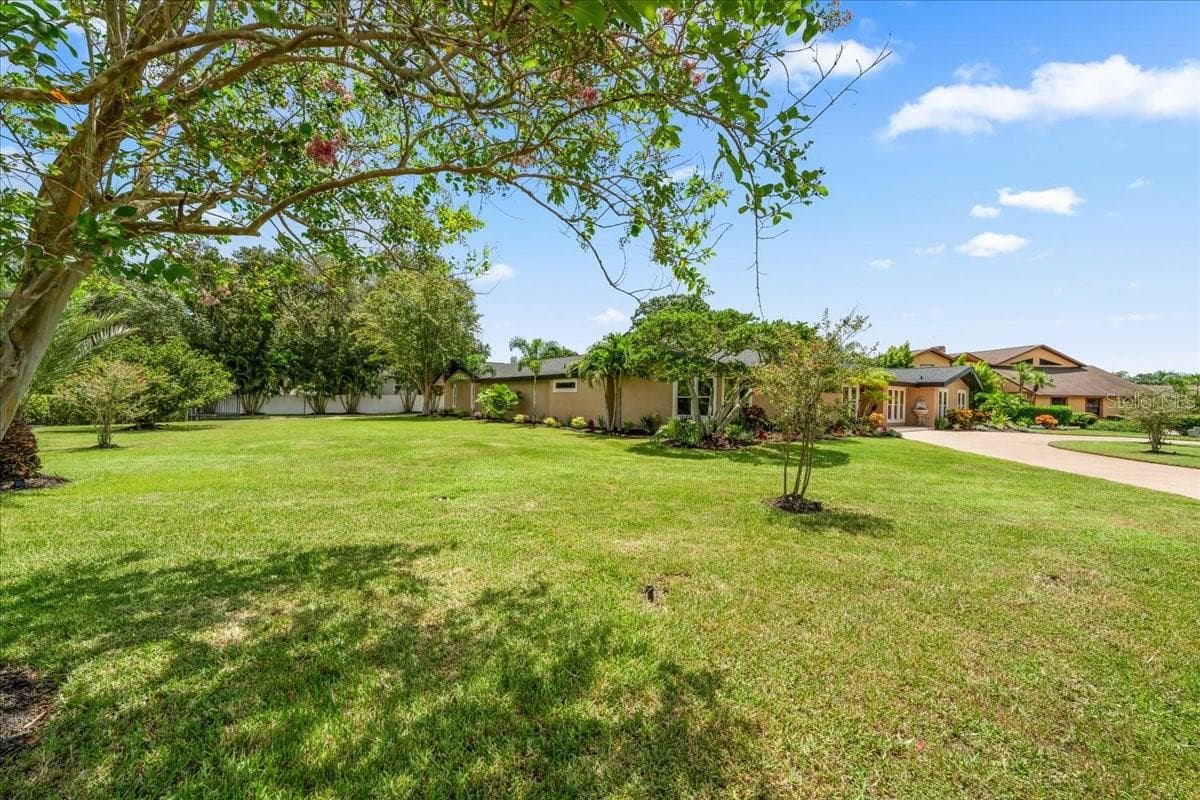 Single Family Residence at 1701 ALLENS CREEK DR, CLEARWATER, photo 49 of 99