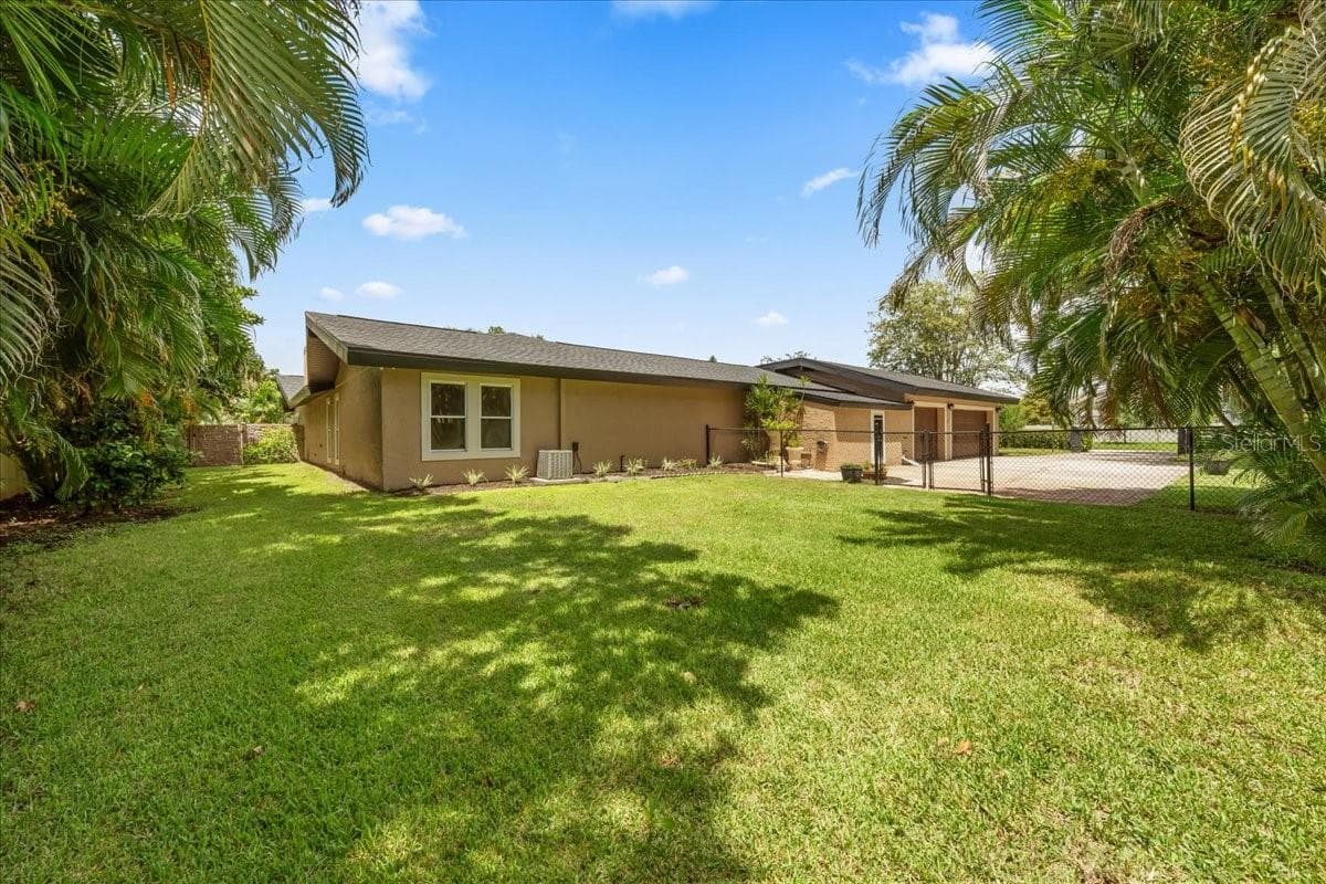 Single Family Residence at 1701 ALLENS CREEK DR, CLEARWATER, photo 56 of 99