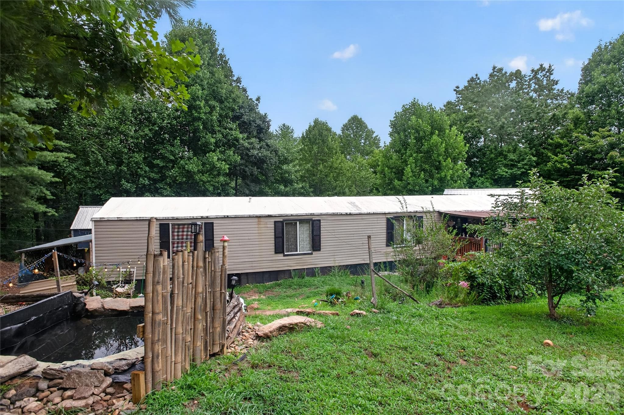 Single Family Residence at 997 Bethel Ridge Lane, Morganton, photo 3 of 27