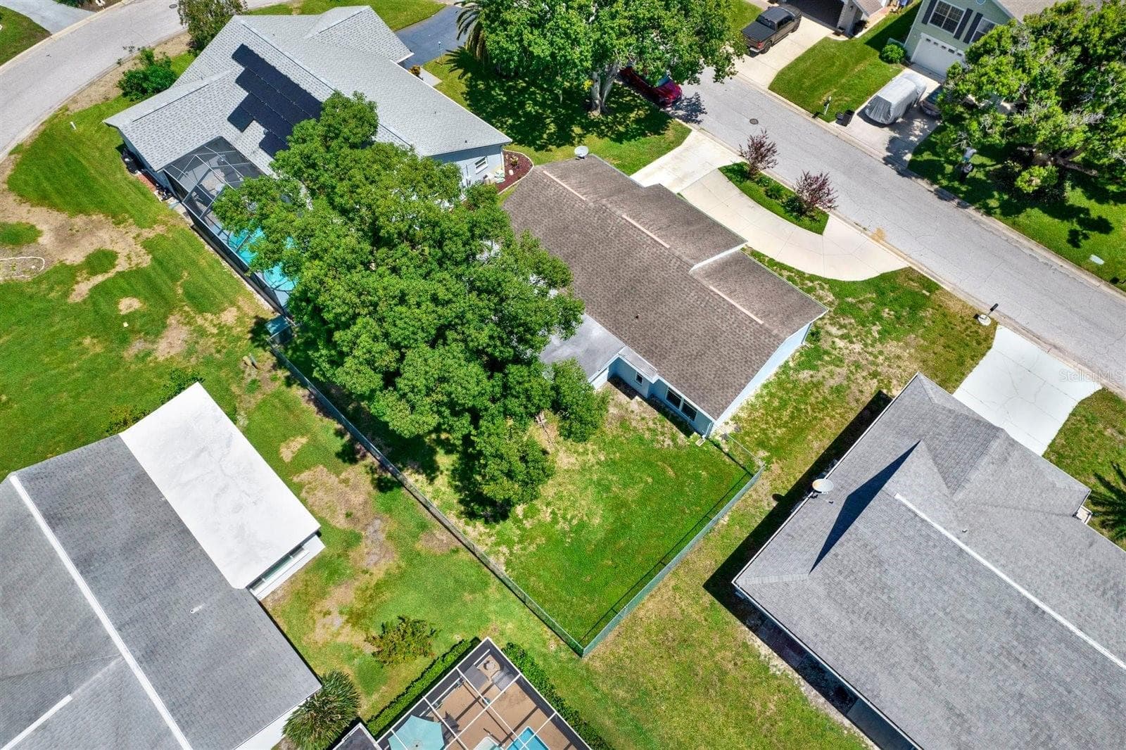 Single Family Residence at 12411 WEATHERSTONE ROW, HUDSON, photo 19 of 23