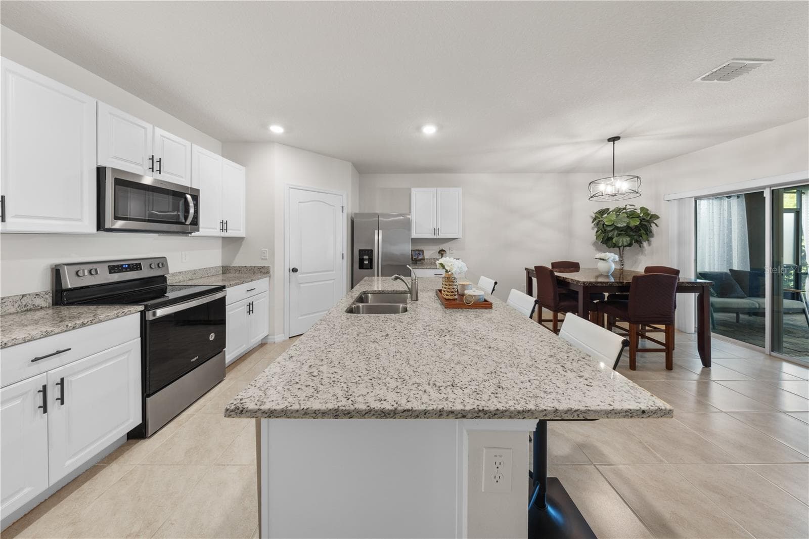 Single Family Residence at 907 GUADALUPE DR, ORANGE CITY, photo 14 of 49