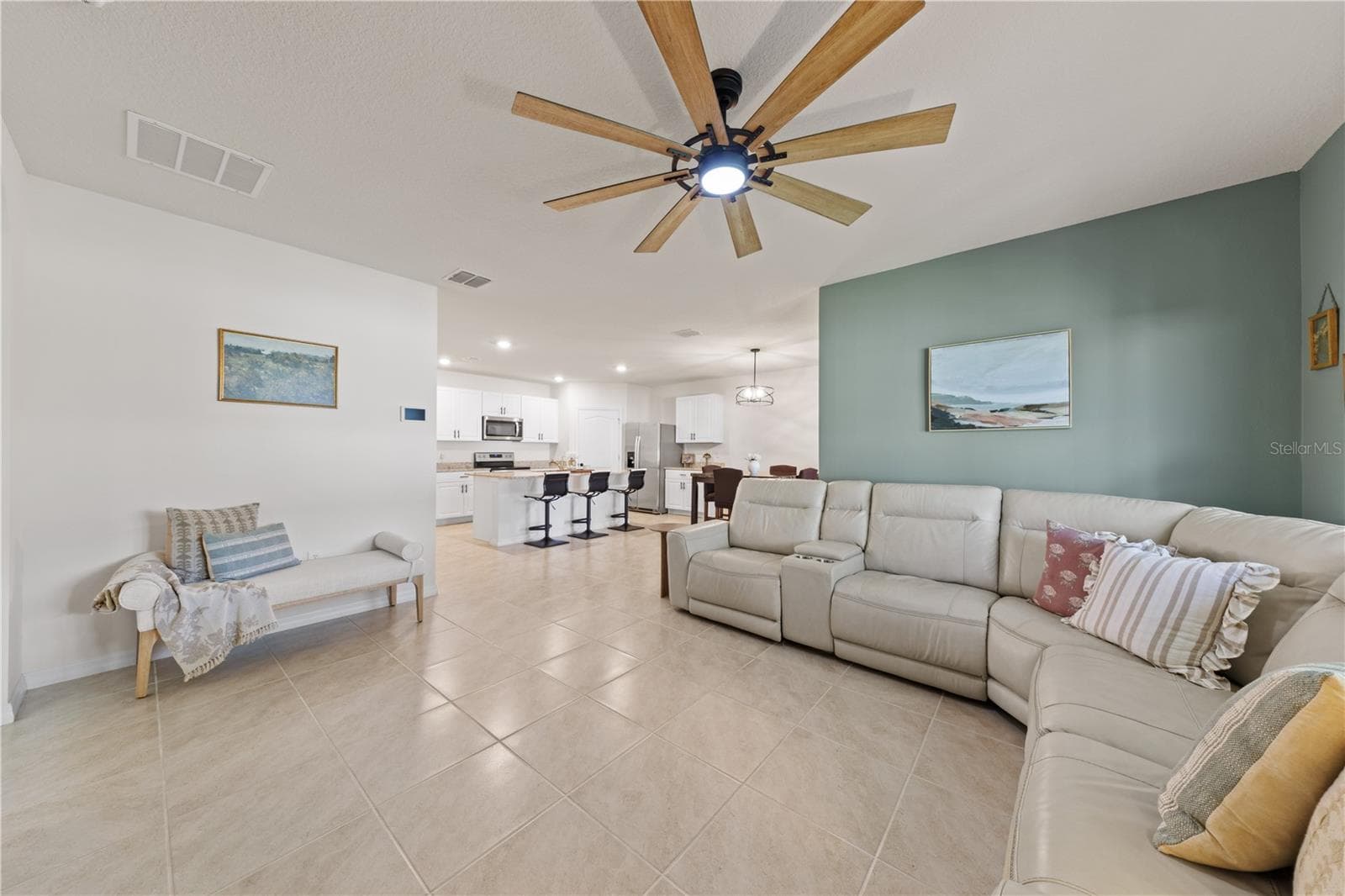 Single Family Residence at 907 GUADALUPE DR, ORANGE CITY, photo 28 of 49