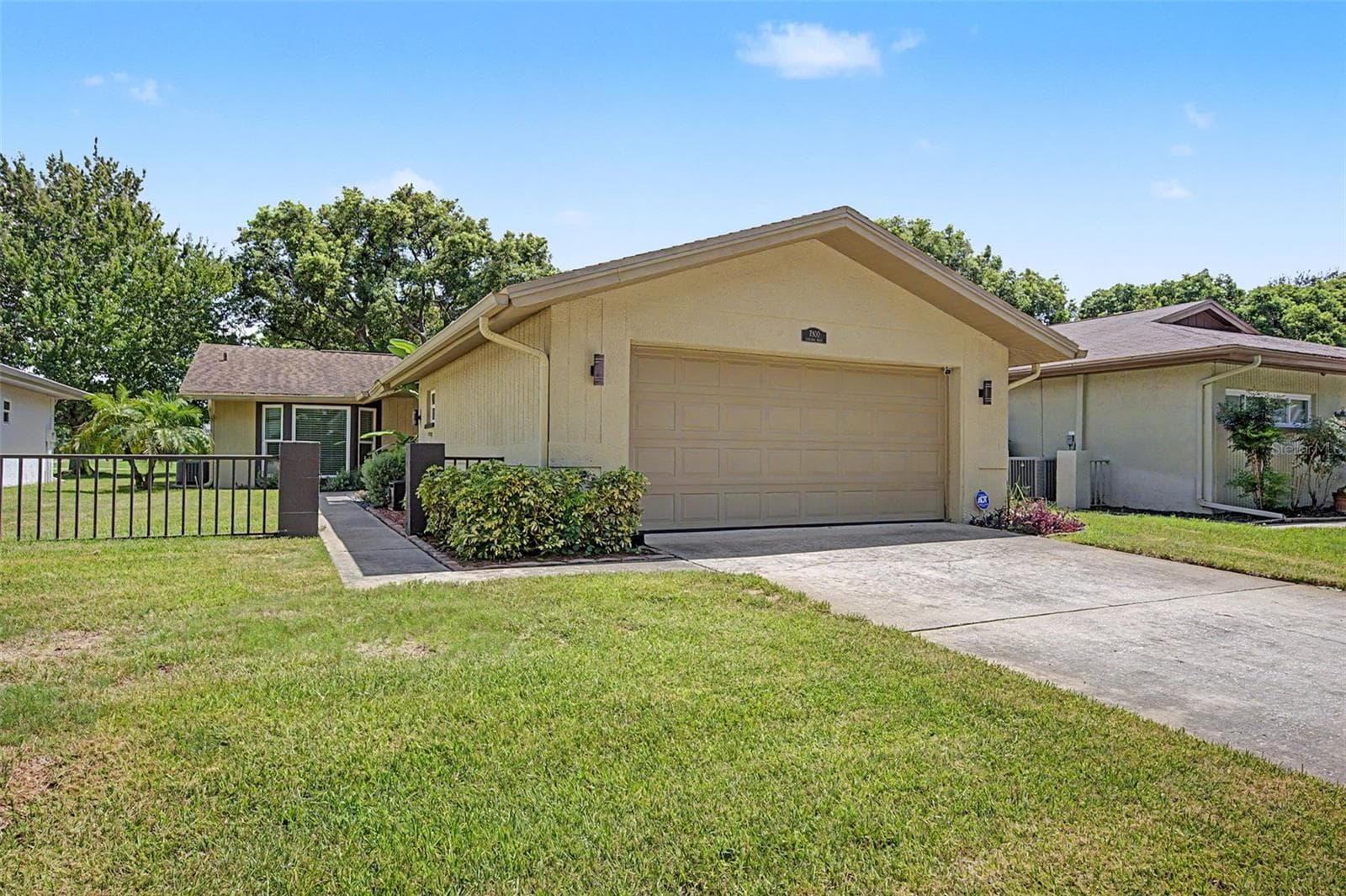 Front of Home - 7800 FAIRLAWN DR, HUDSON