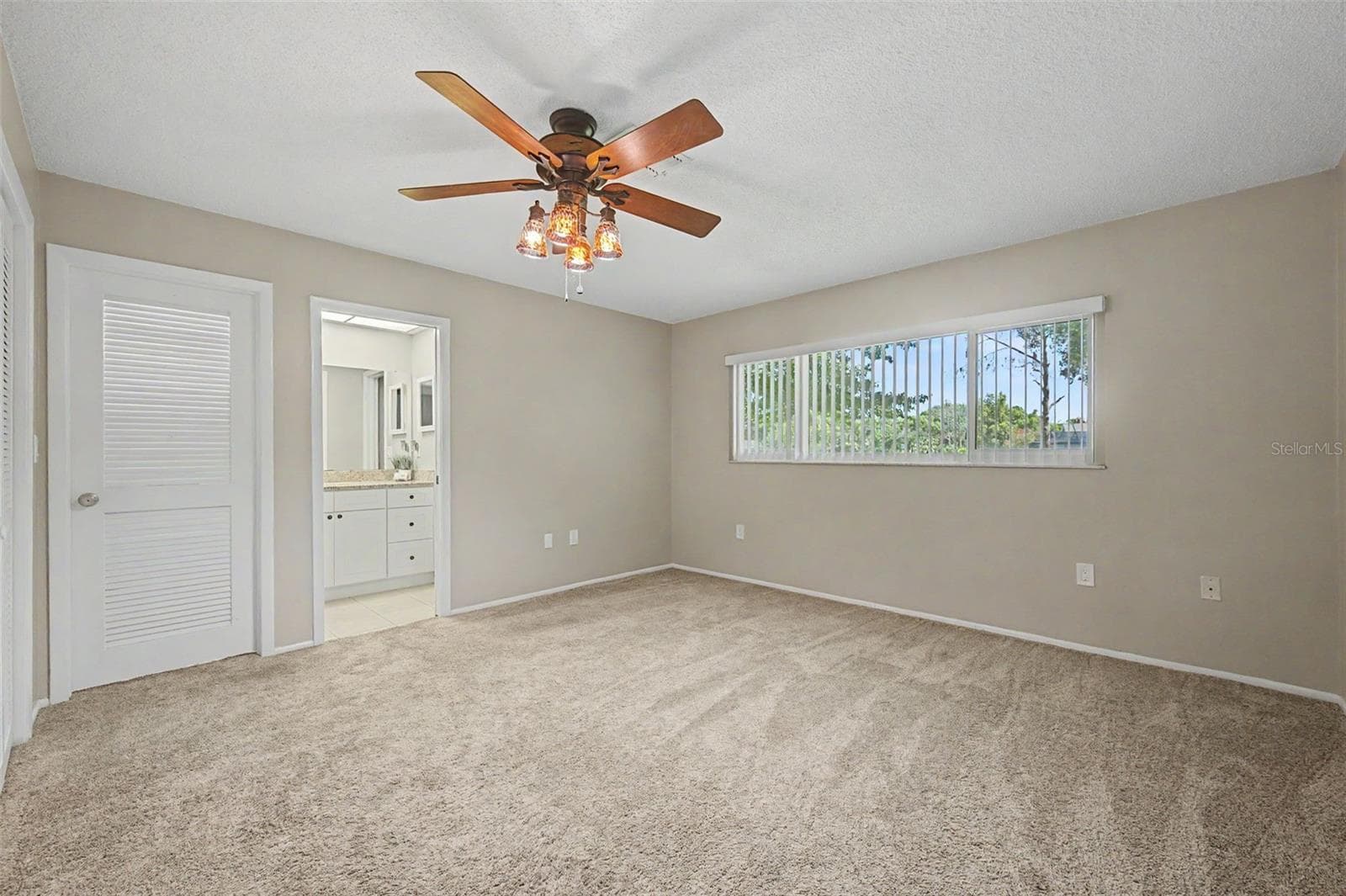 Primary Bedroom - 7800 FAIRLAWN DR, HUDSON