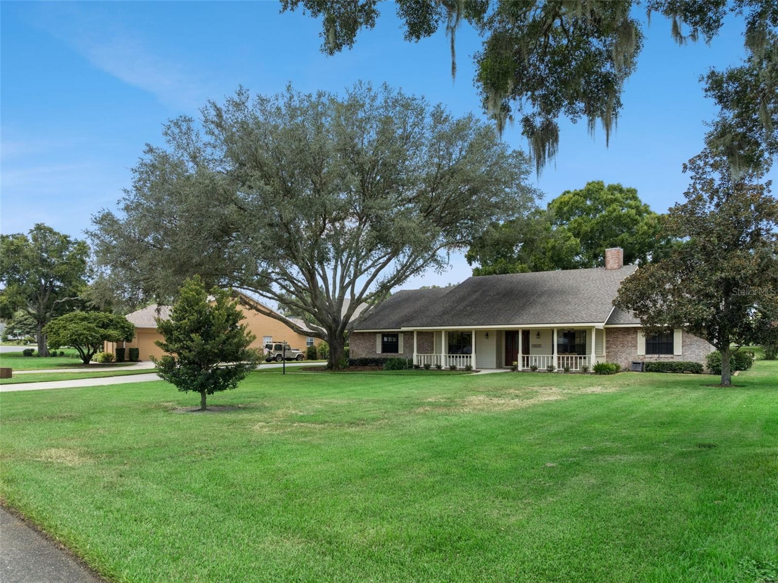 Single Family Residence at 34035 PARK LN, LEESBURG, photo 2 of 50