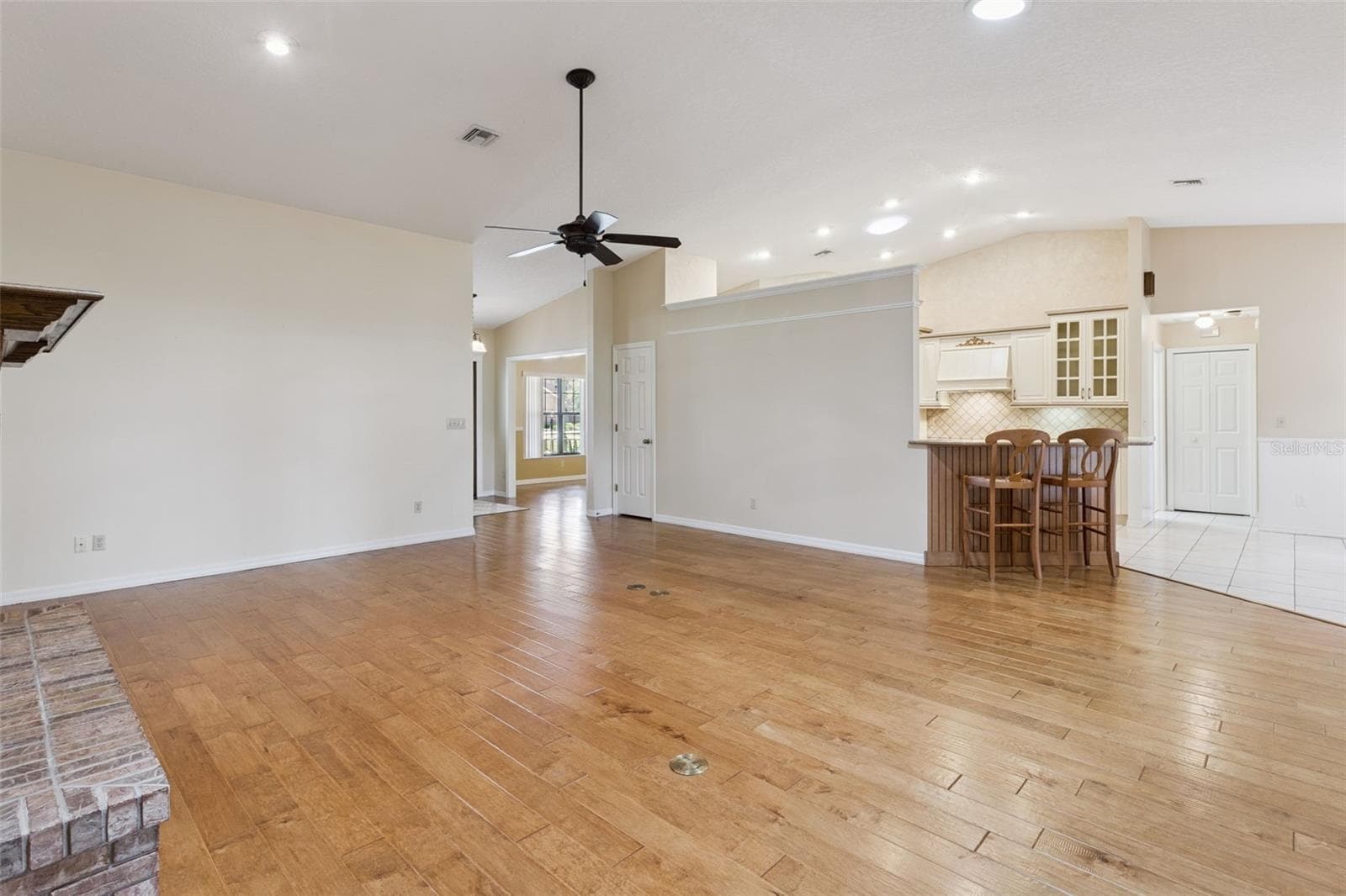 Single Family Residence at 34035 PARK LN, LEESBURG, photo 12 of 50