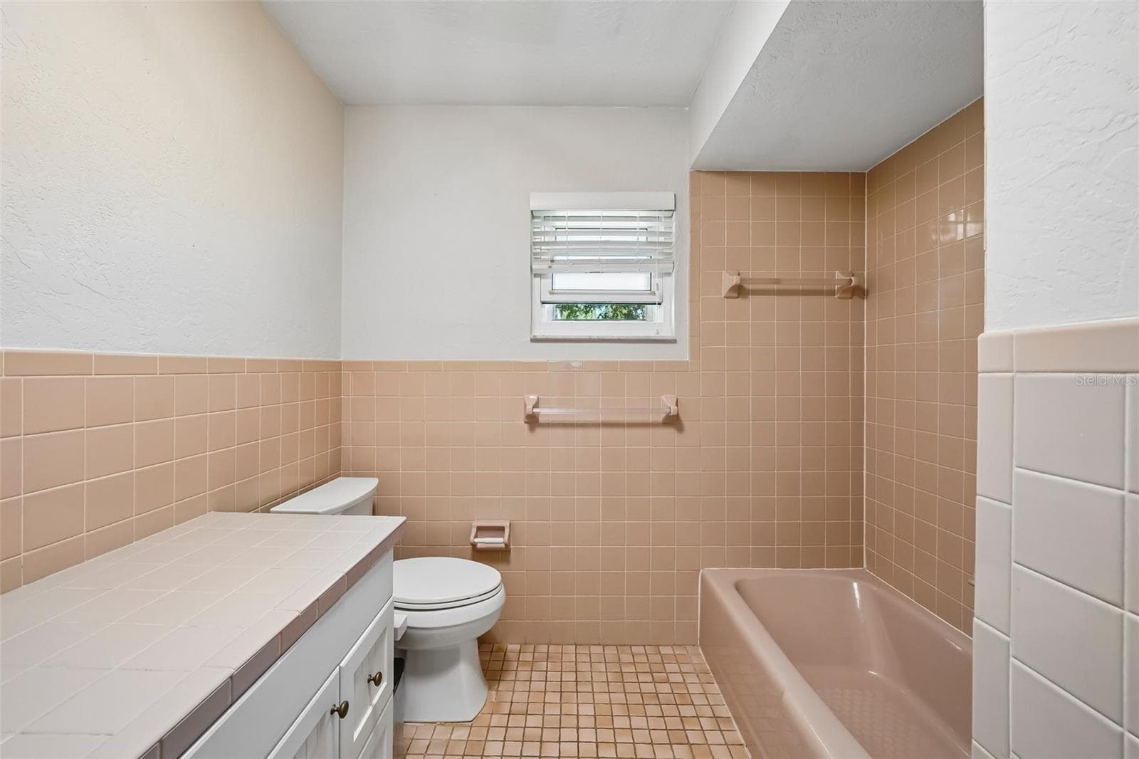 Single Family Residence at 144 8TH AVE N, ST PETERSBURG, photo 37 of 52