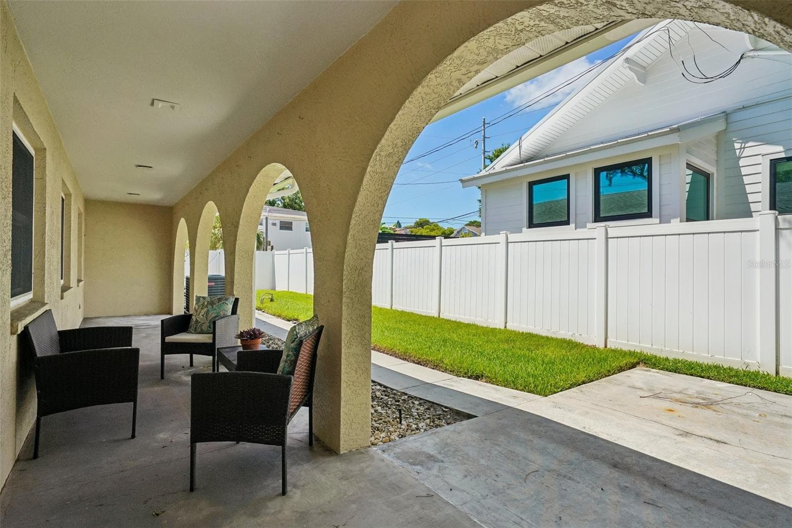 Single Family Residence at 144 8TH AVE N, ST PETERSBURG, photo 44 of 52