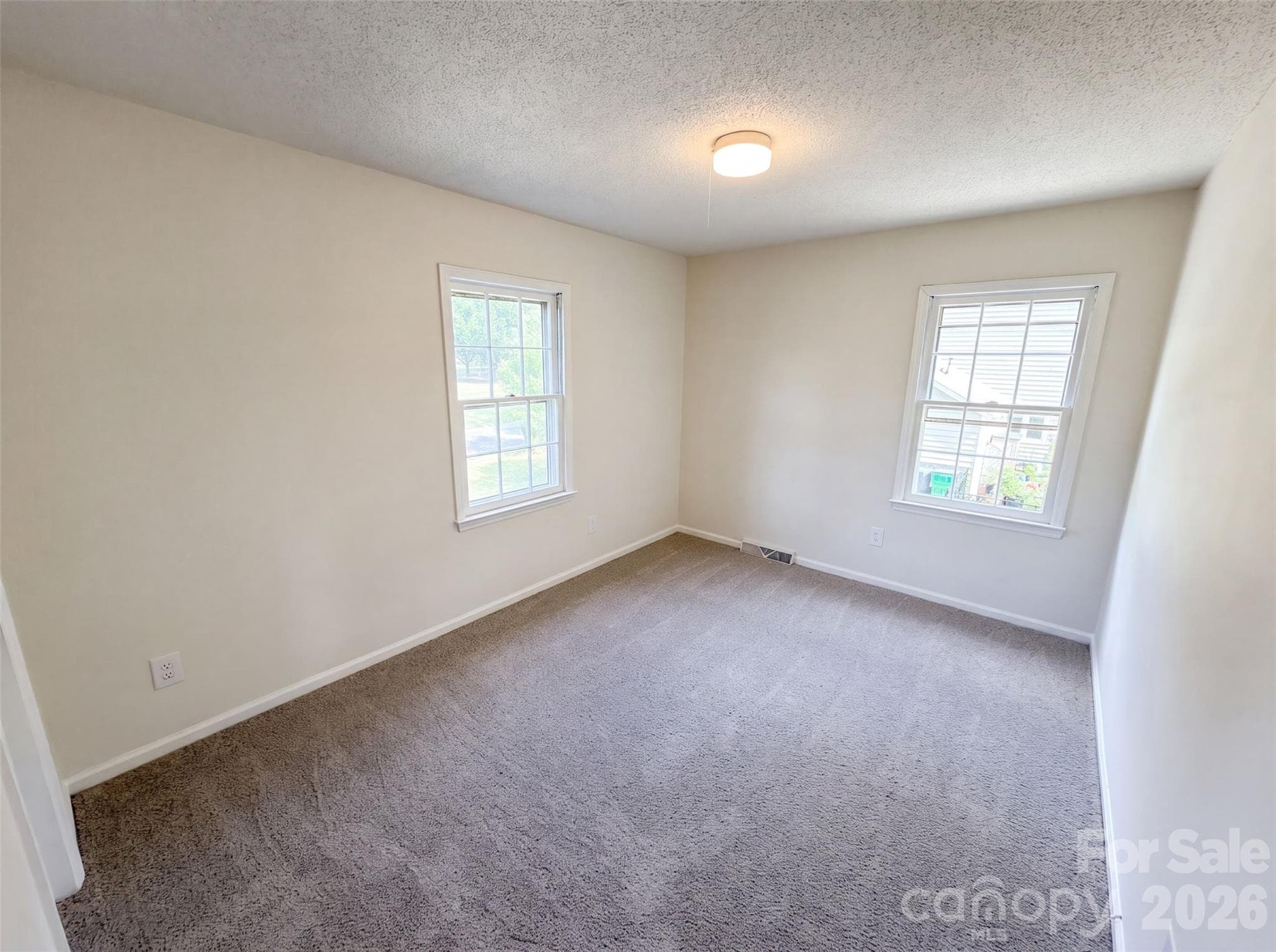 Single Family Residence at 8909 Danson Drive, Charlotte, photo 7 of 17