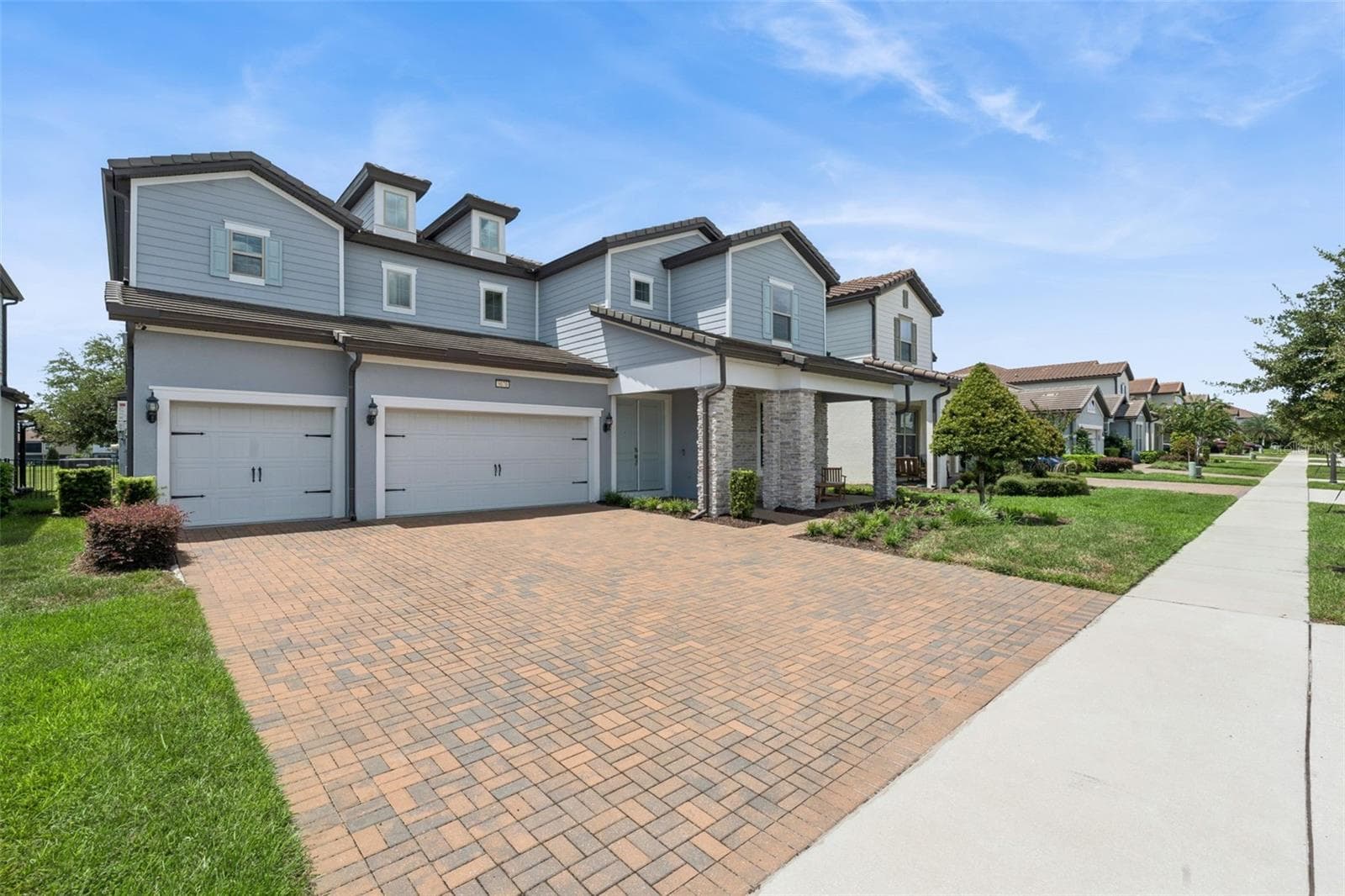 Single Family Residence at 9070 WOODLAND FOREST RD, ORLANDO, photo 3 of 61