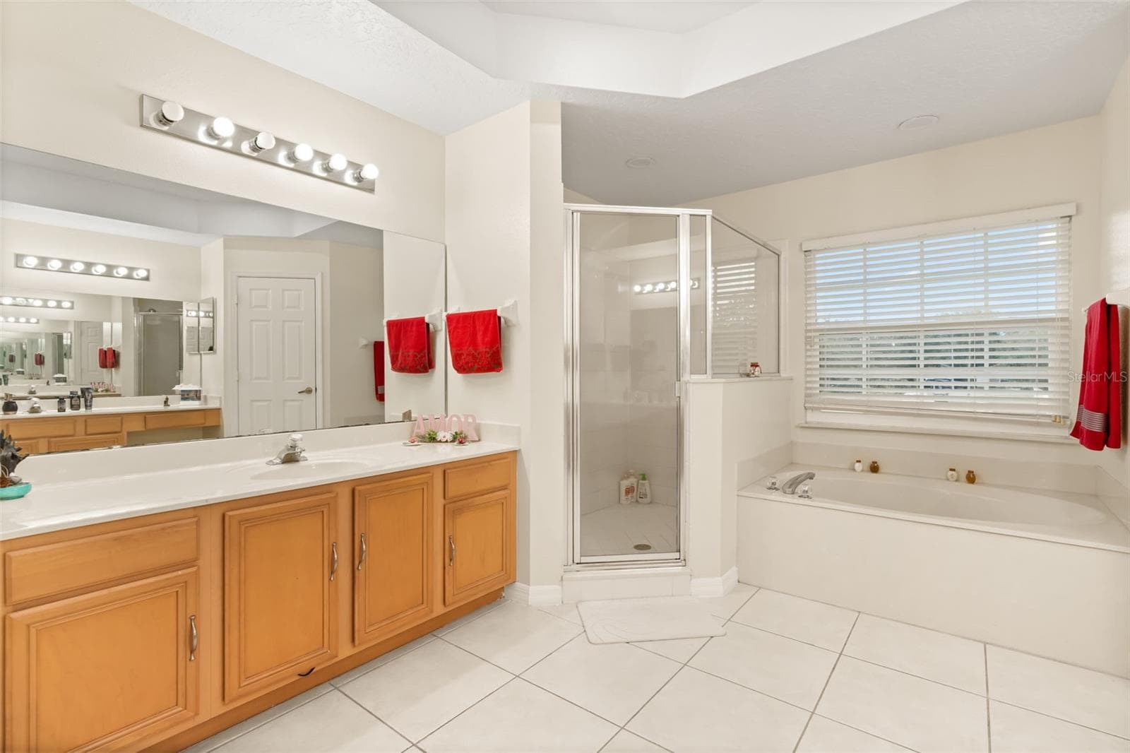 Single Family Residence at 2408 CIMMARON ASH WAY, APOPKA, photo 33 of 47