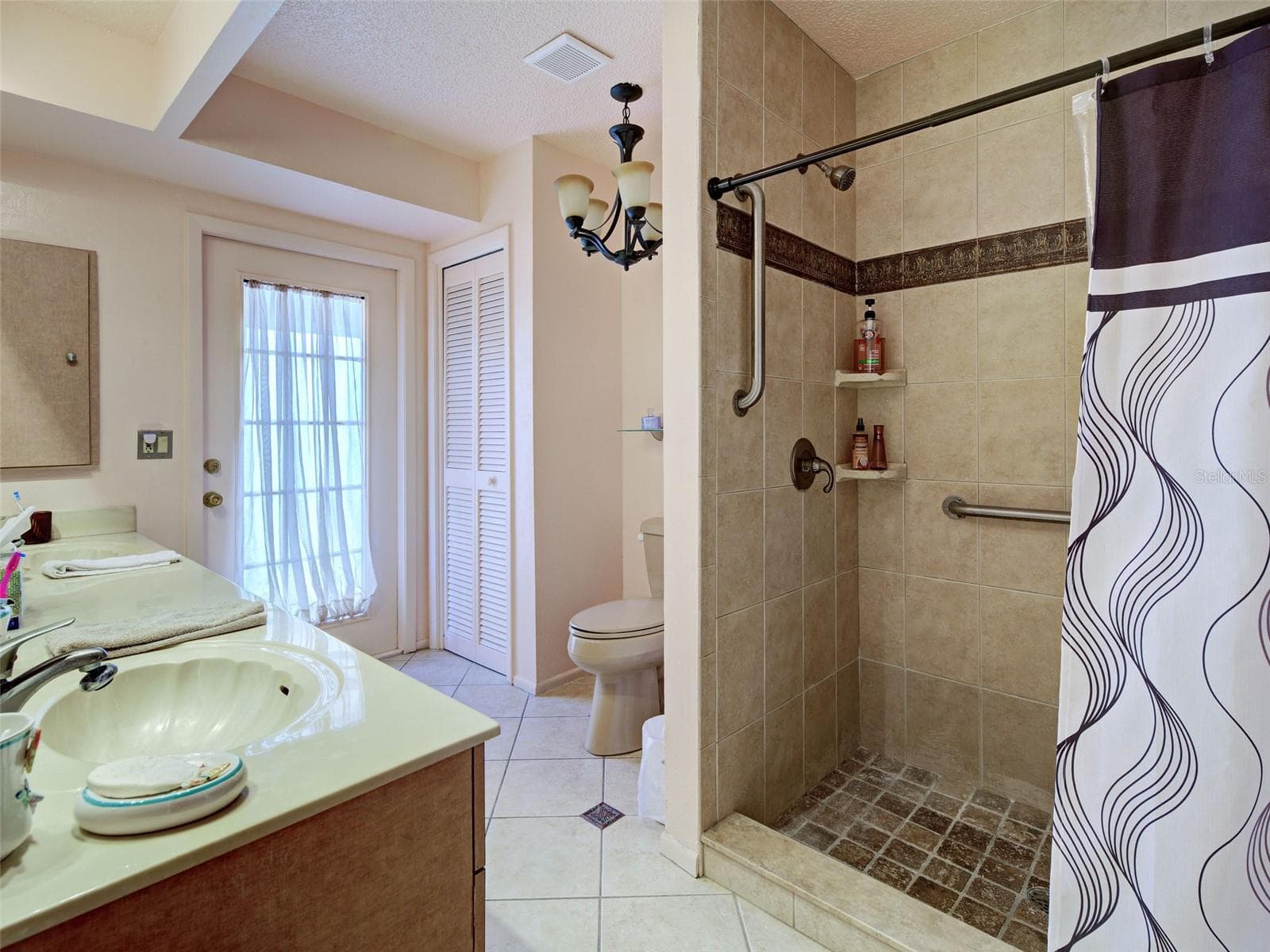 Single Family Residence at 20 IDLE SANDS DR, VENICE, photo 31 of 45