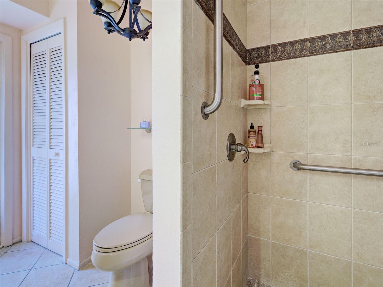 Single Family Residence at 20 IDLE SANDS DR, VENICE, photo 32 of 45