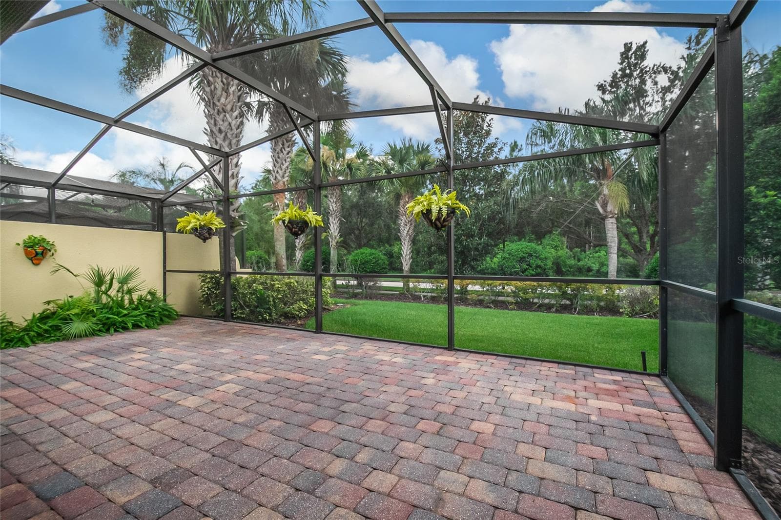 Half Duplex at 11951 FIORE DR, ORLANDO, photo 5 of 50
