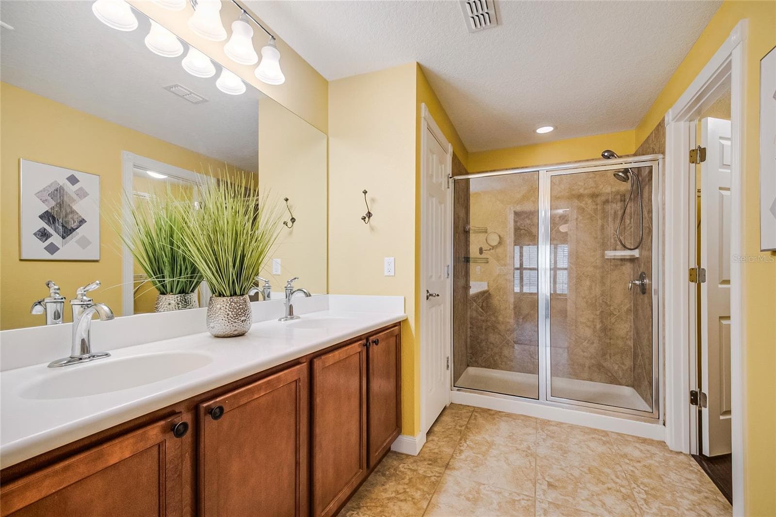 Half Duplex at 11951 FIORE DR, ORLANDO, photo 25 of 50