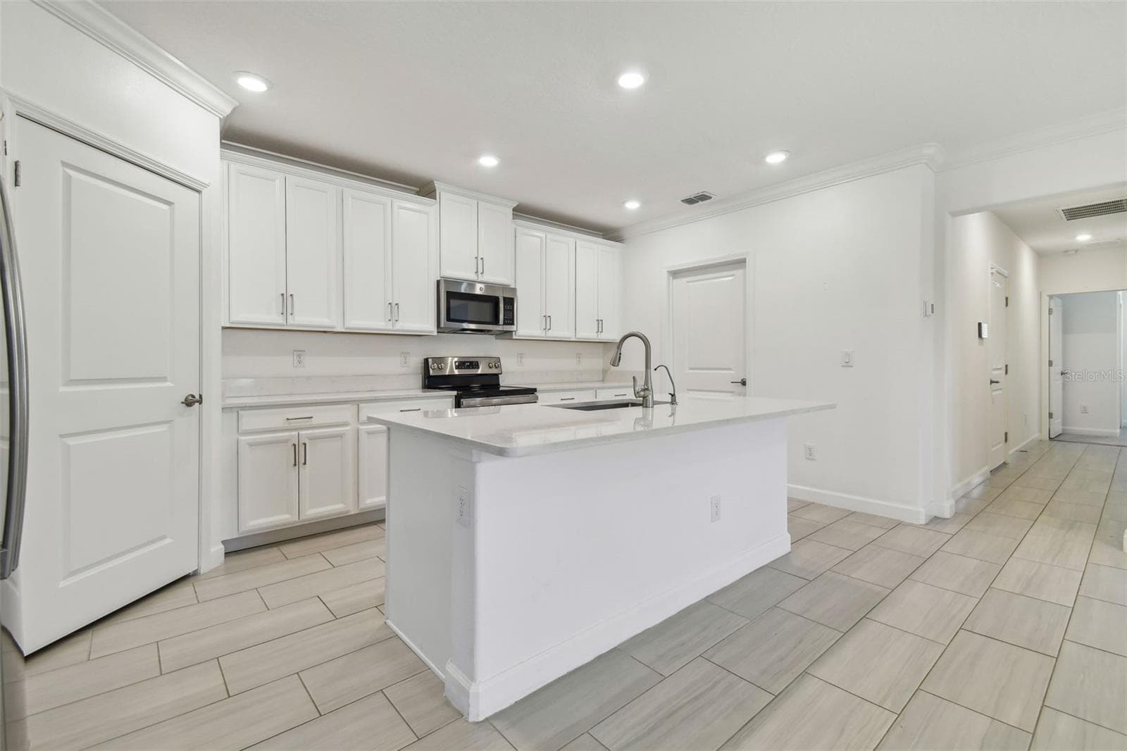 Villa at 16710 SHELL BAY DR, LAND O LAKES, photo 15 of 53