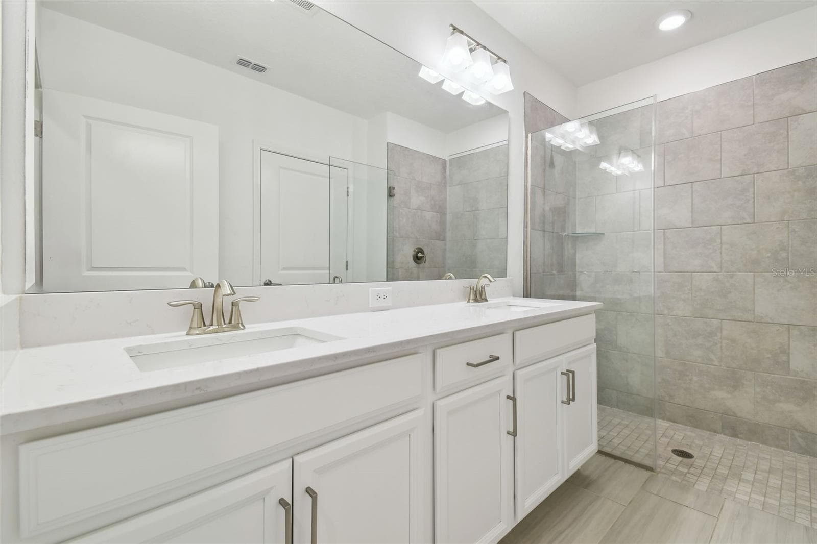 Villa at 16710 SHELL BAY DR, LAND O LAKES, photo 22 of 53