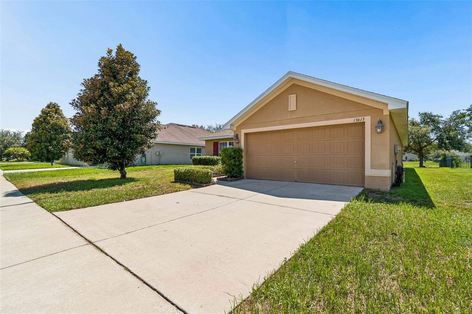 Single Family Residence at 13613 NITI DR, HUDSON, photo 4 of 95