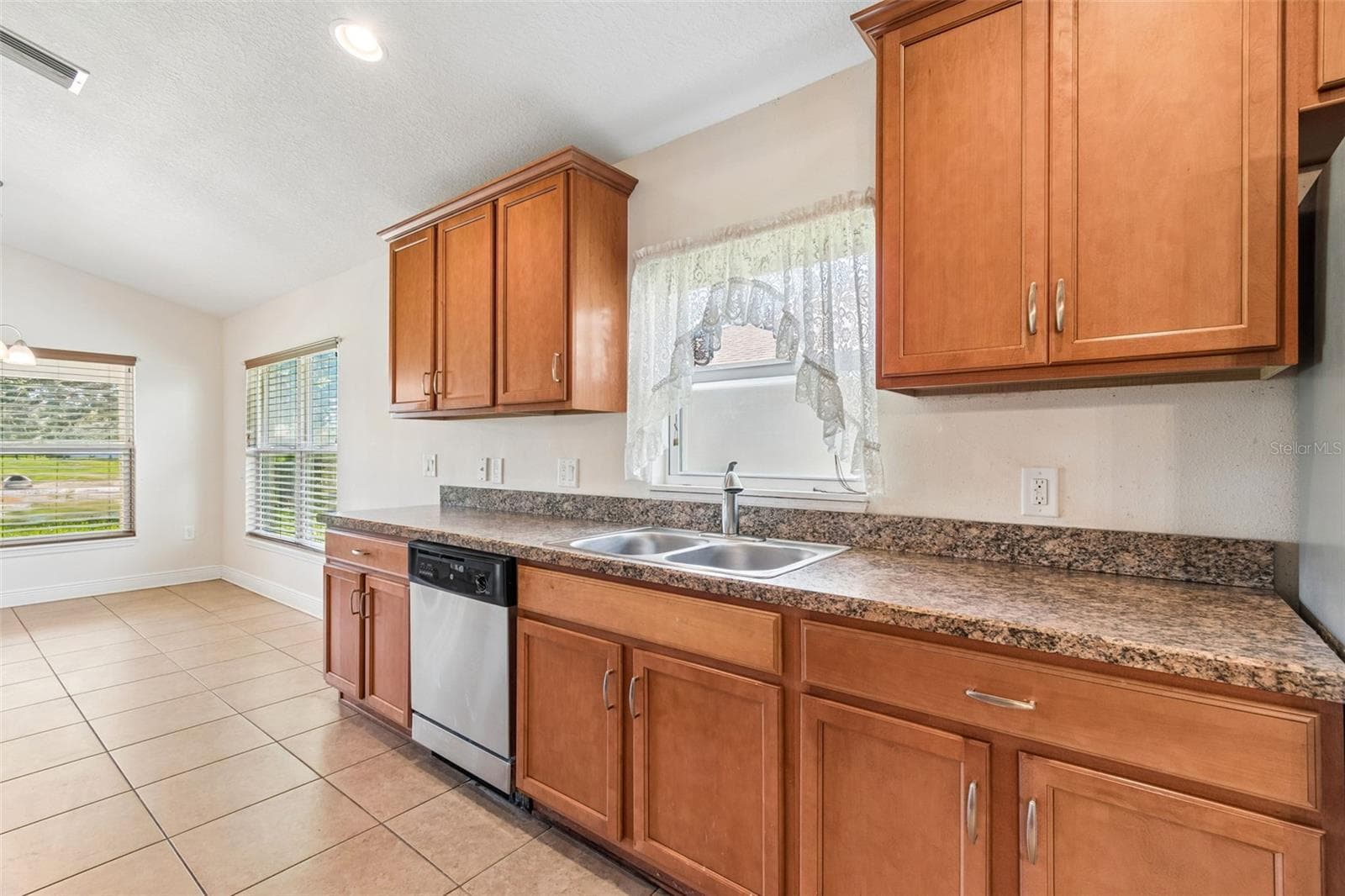 Single Family Residence at 13613 NITI DR, HUDSON, photo 21 of 95