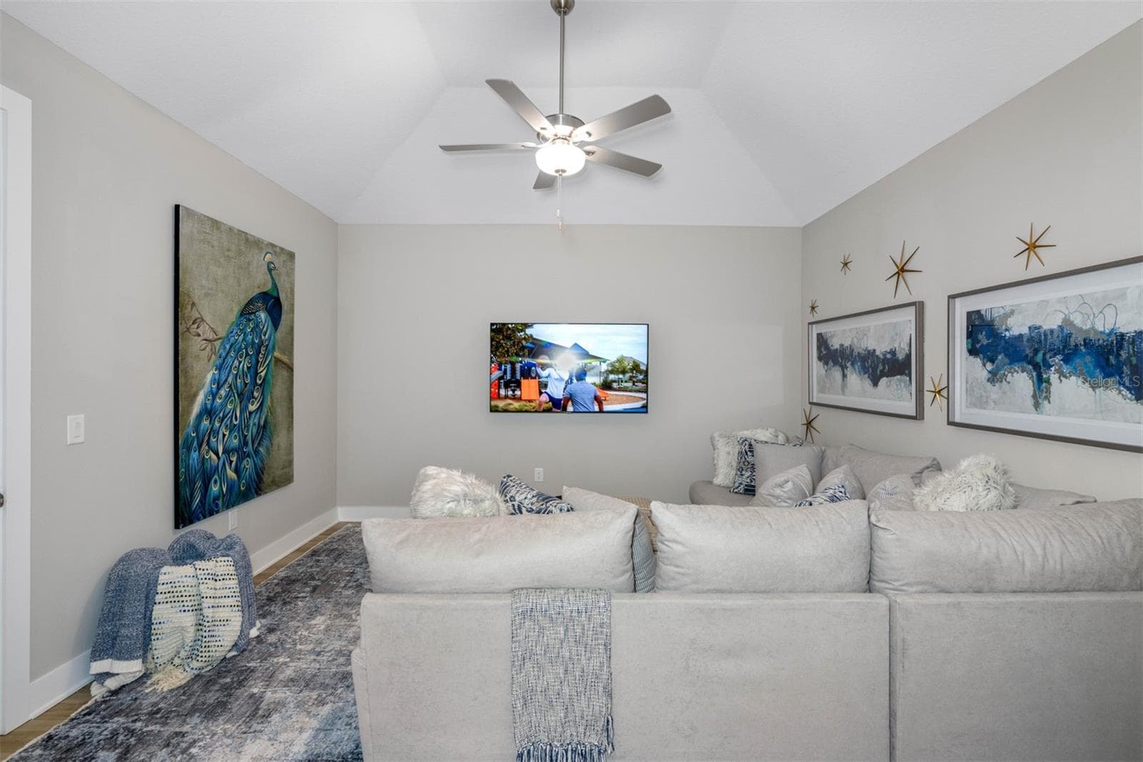 Single Family Residence at 13055 OLDENBURG DR, HUDSON, photo 6 of 14