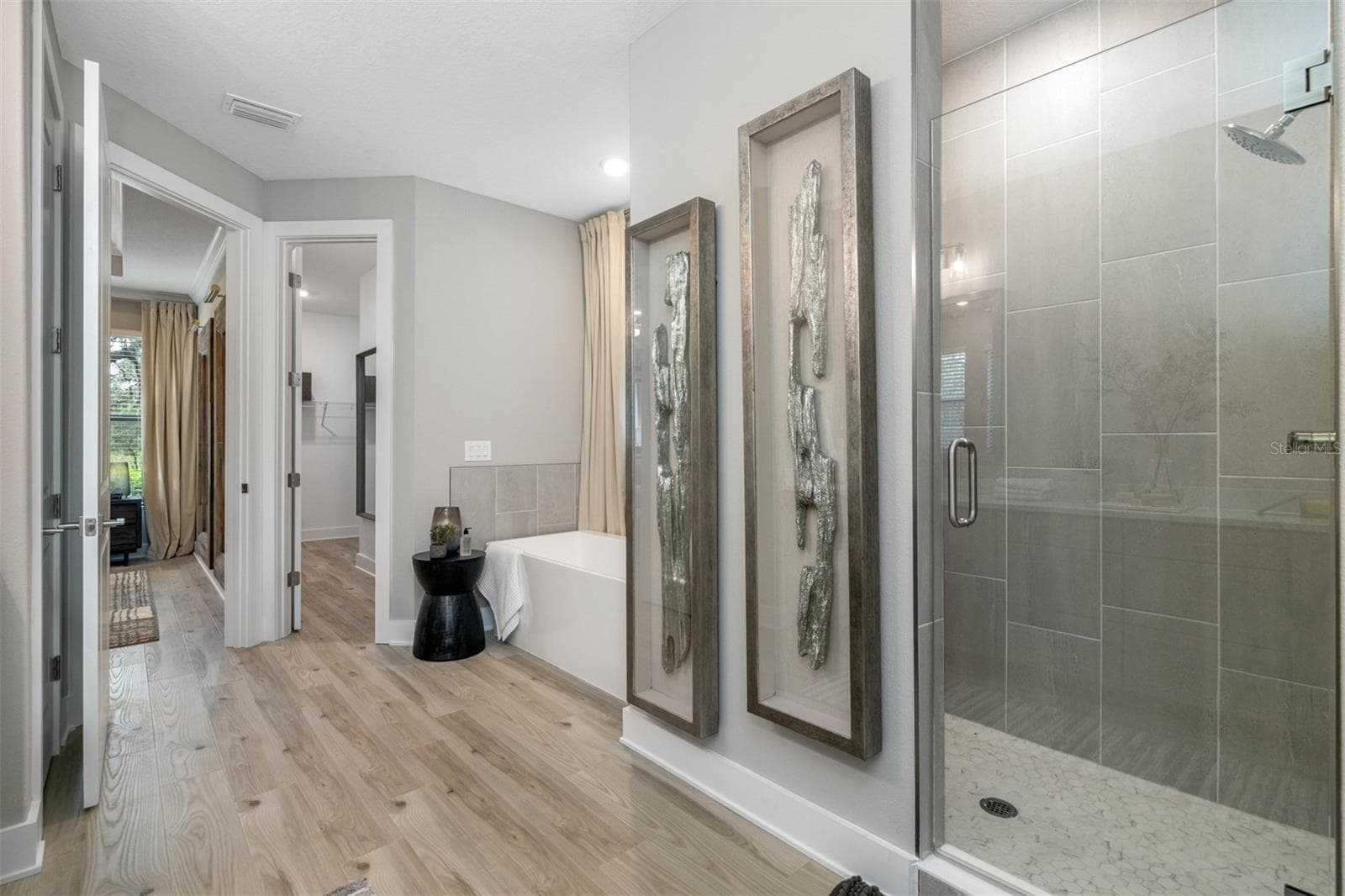 Single Family Residence at 13055 OLDENBURG DR, HUDSON, photo 8 of 14