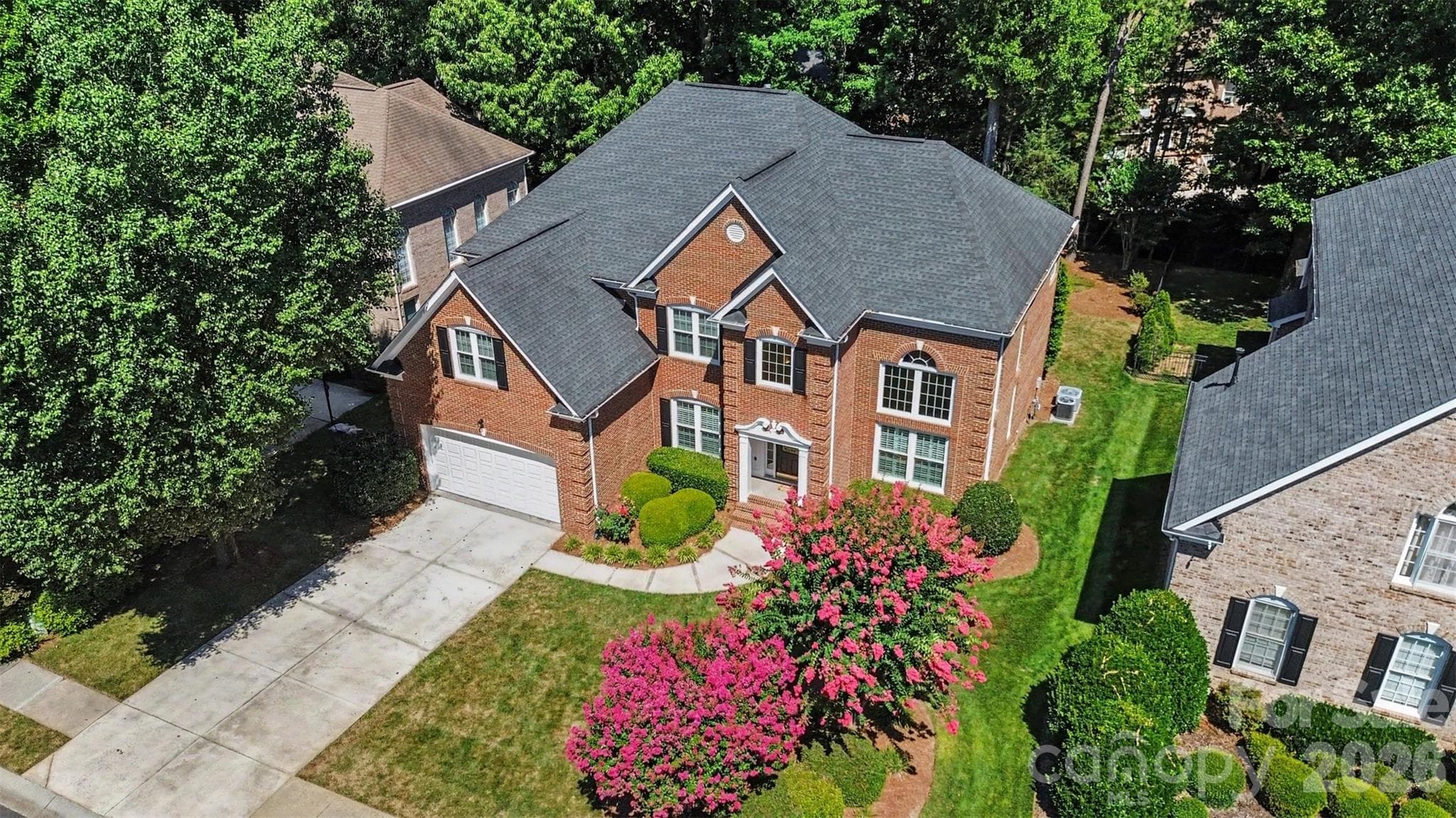 Single Family Residence at 10110 Paradise Ridge Road, Charlotte, photo 3 of 40