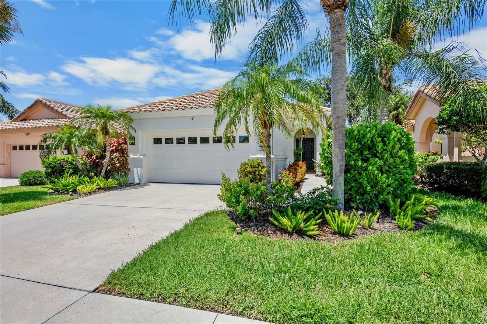 Single Family Residence at 3761 AMAPOLA LN, SARASOTA, photo 2 of 33