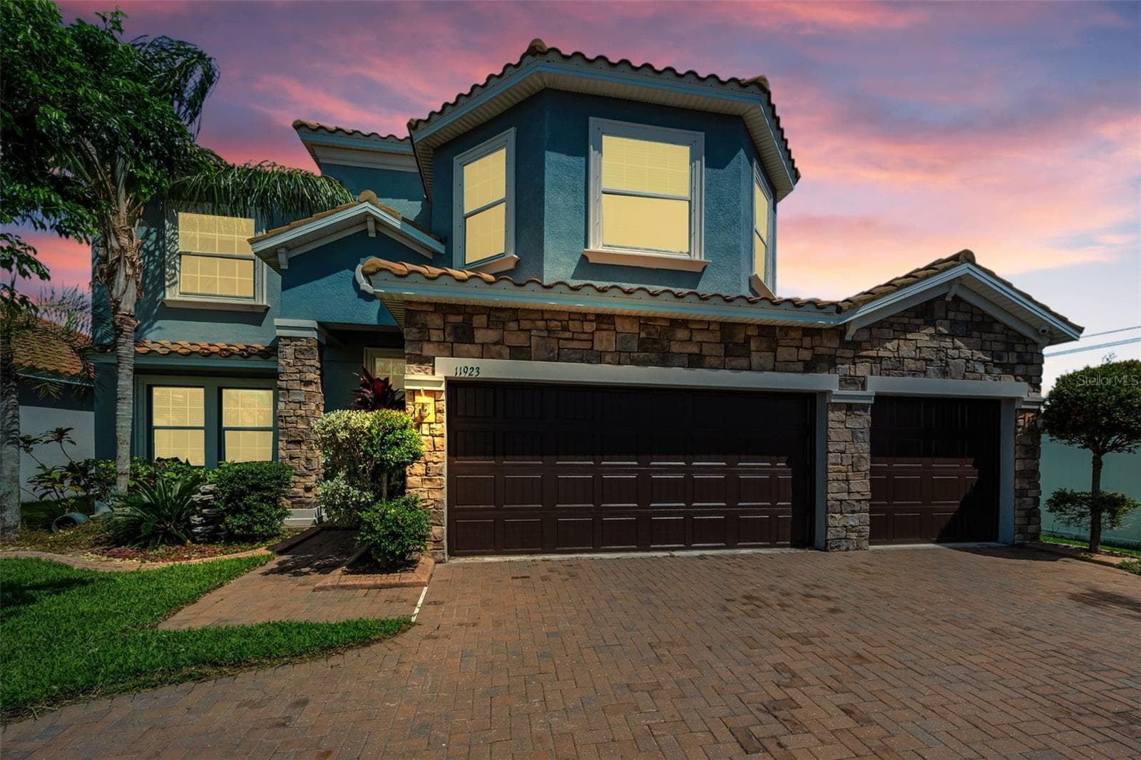 11923 CINNAMON FERN DR