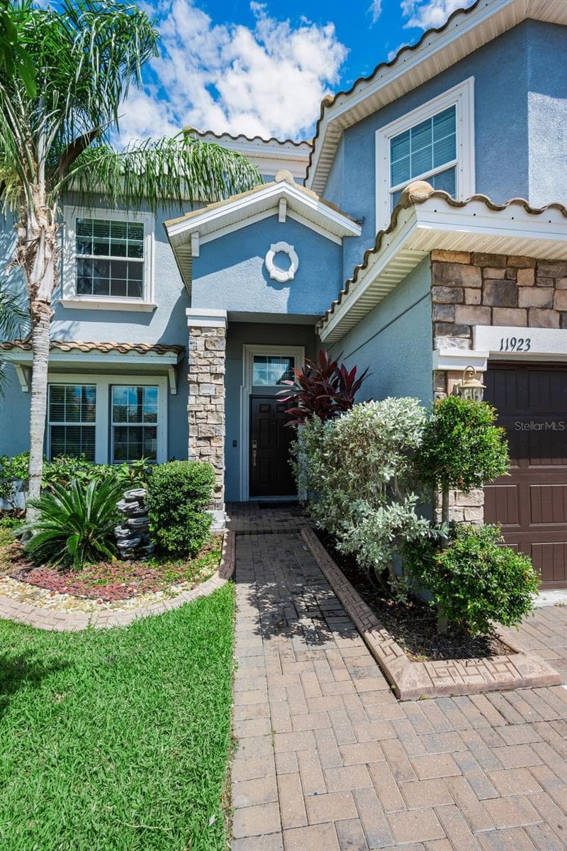 Single Family Residence at 11923 CINNAMON FERN DR, RIVERVIEW, photo 8 of 83