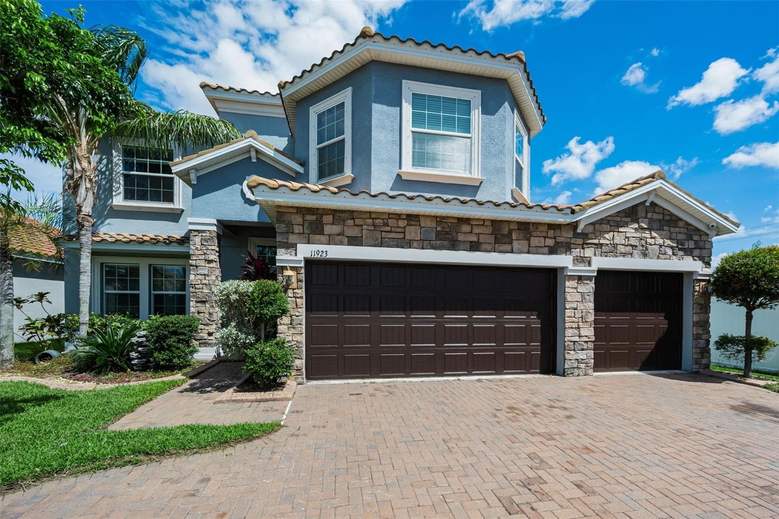Single Family Residence at 11923 CINNAMON FERN DR, RIVERVIEW, photo 5 of 83