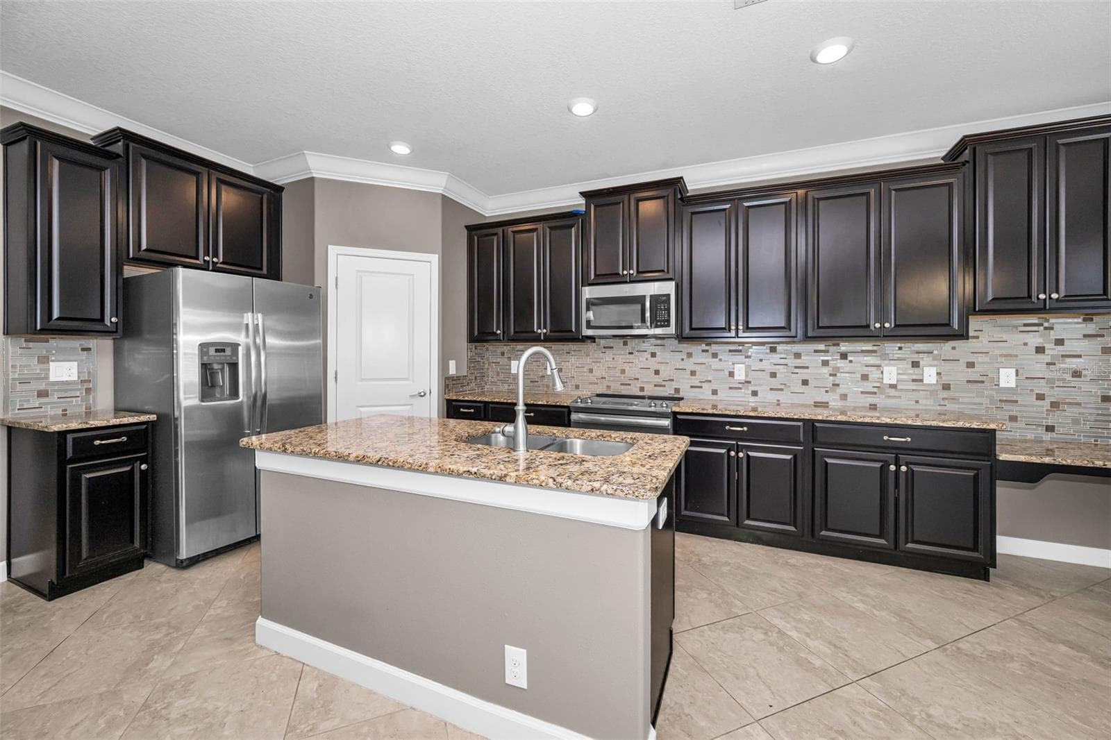 Single Family Residence at 11923 CINNAMON FERN DR, RIVERVIEW, photo 17 of 83