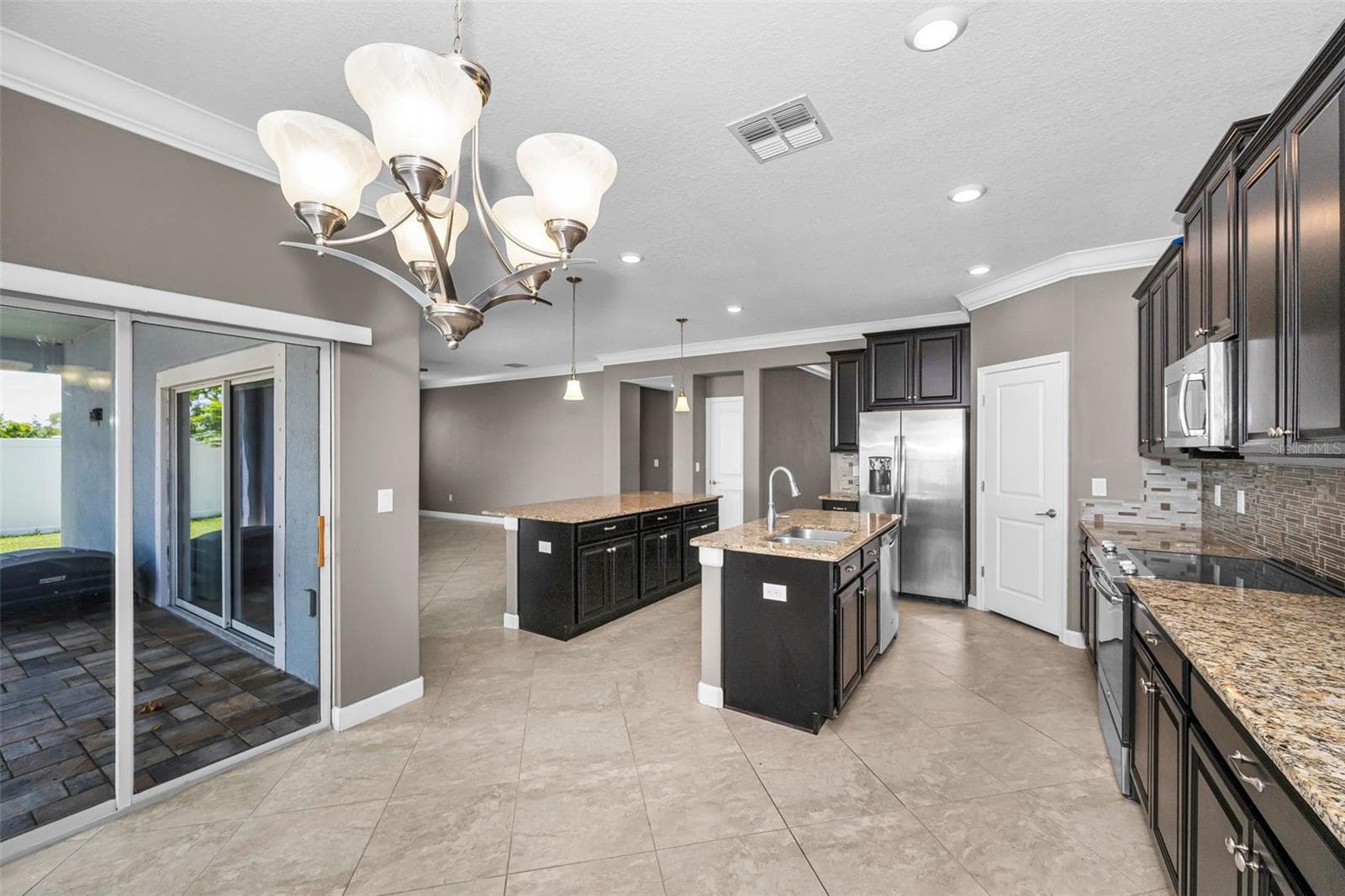 Single Family Residence at 11923 CINNAMON FERN DR, RIVERVIEW, photo 24 of 83