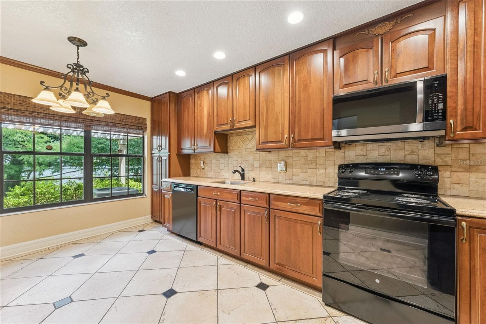 Condominium at 2362 SIERRA LN, MAITLAND, photo 7 of 25
