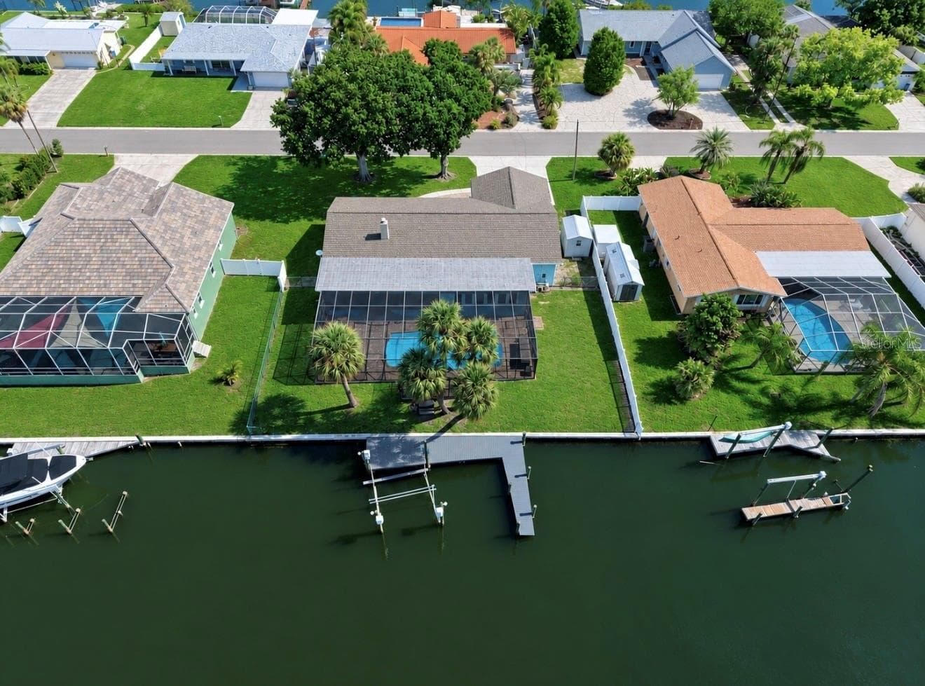 Single Family Residence at 708 SPANISH MAIN DR, APOLLO BEACH, photo 3 of 52