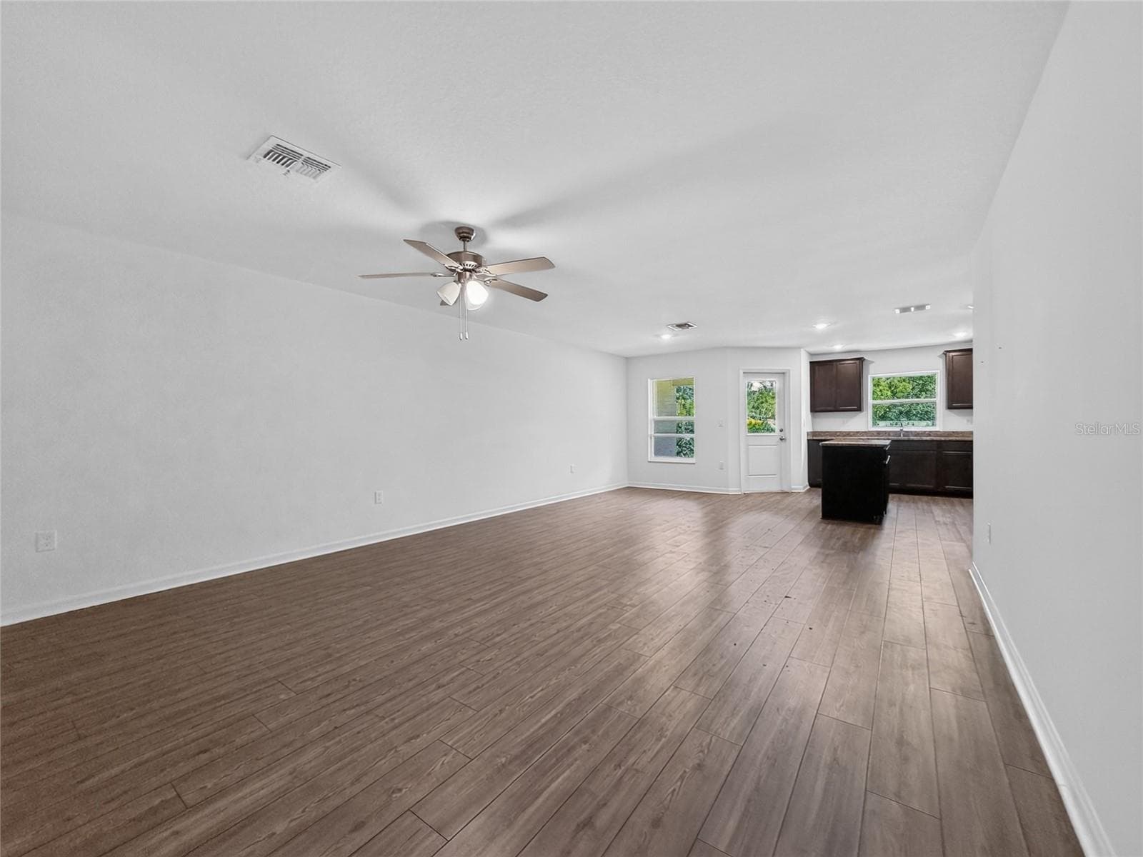Townhouse at 1552 WYNFORD CIR, TAVARES, photo 12 of 39
