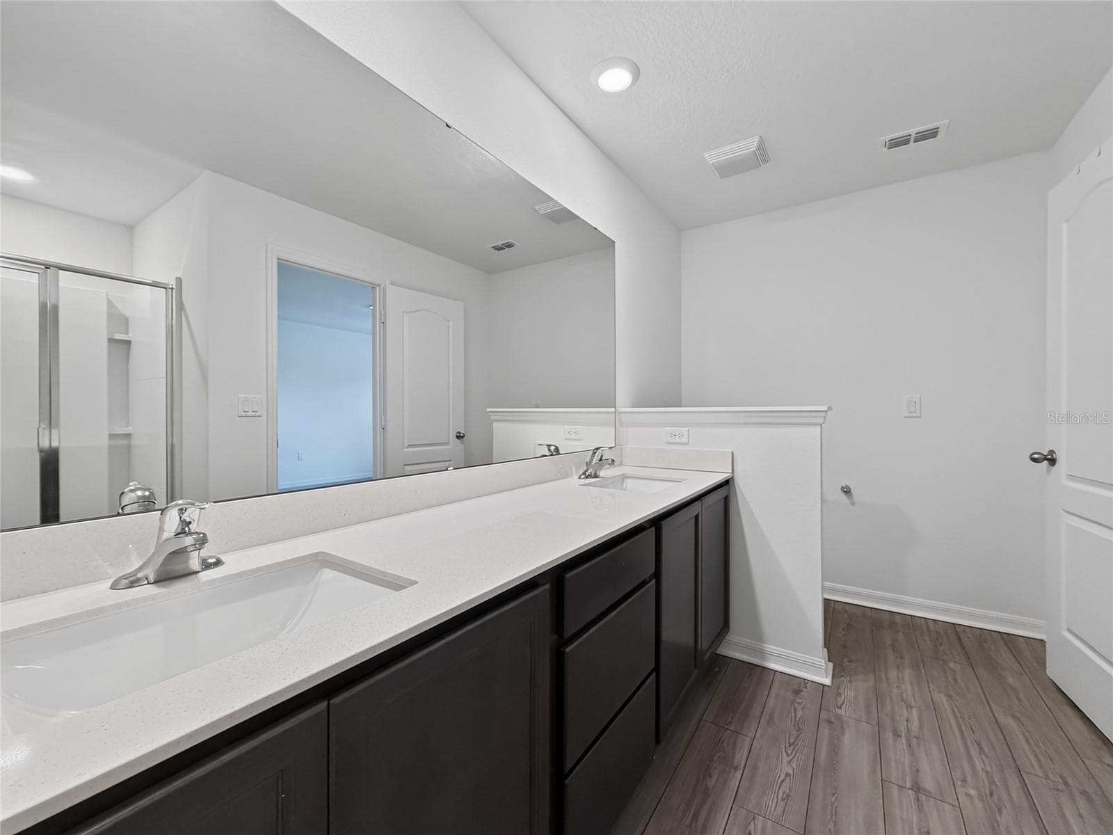 Townhouse at 1552 WYNFORD CIR, TAVARES, photo 18 of 39
