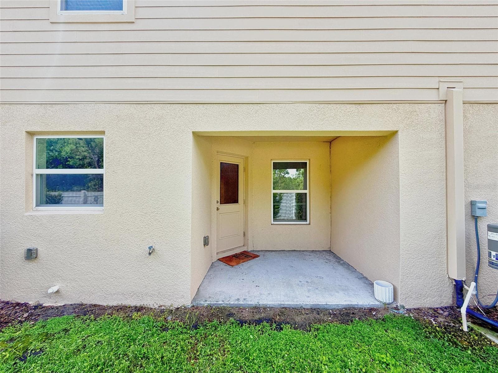 Townhouse at 1552 WYNFORD CIR, TAVARES, photo 31 of 39