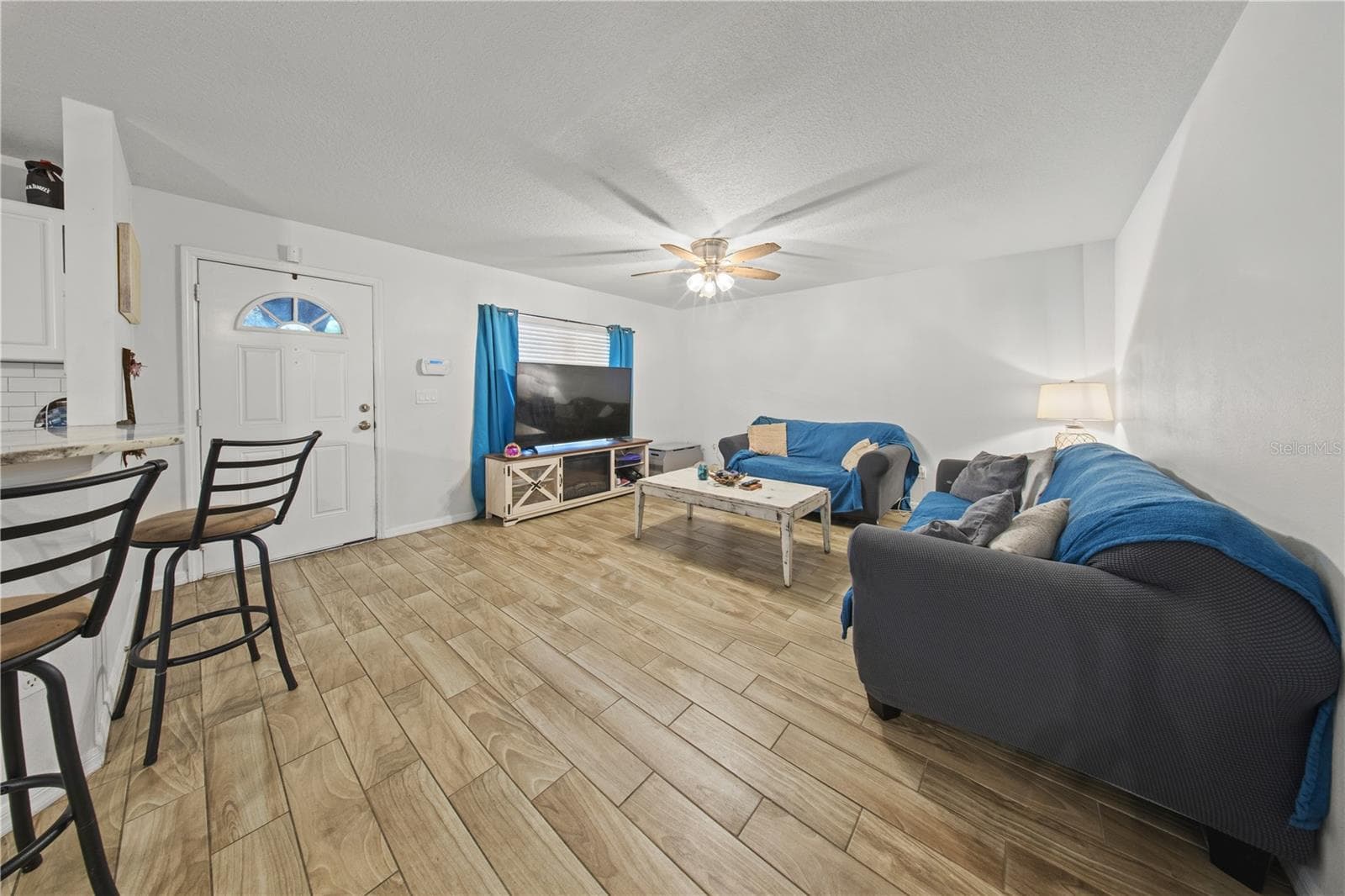 Single Family Residence at 1806 E CURTIS ST, TAMPA, photo 3 of 23
