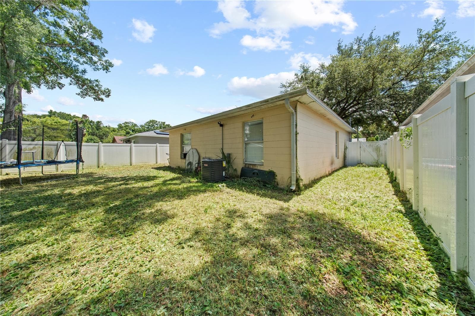 Single Family Residence at 1806 E CURTIS ST, TAMPA, photo 19 of 23