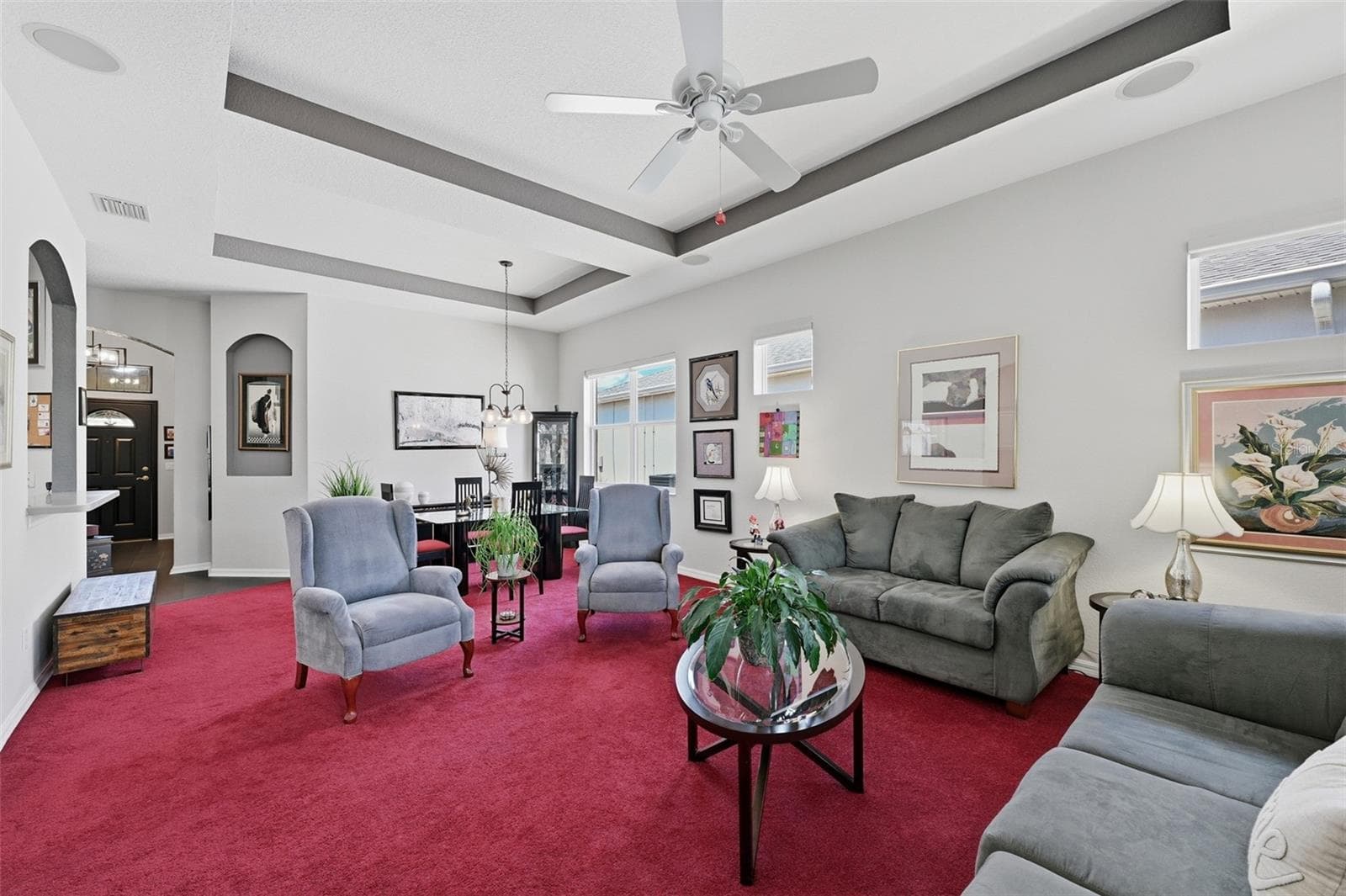 GREATROOM LIVING DINING WITH TREY CEILING. - 441 NOBLE FAIRE DR, SUN CITY CENTER