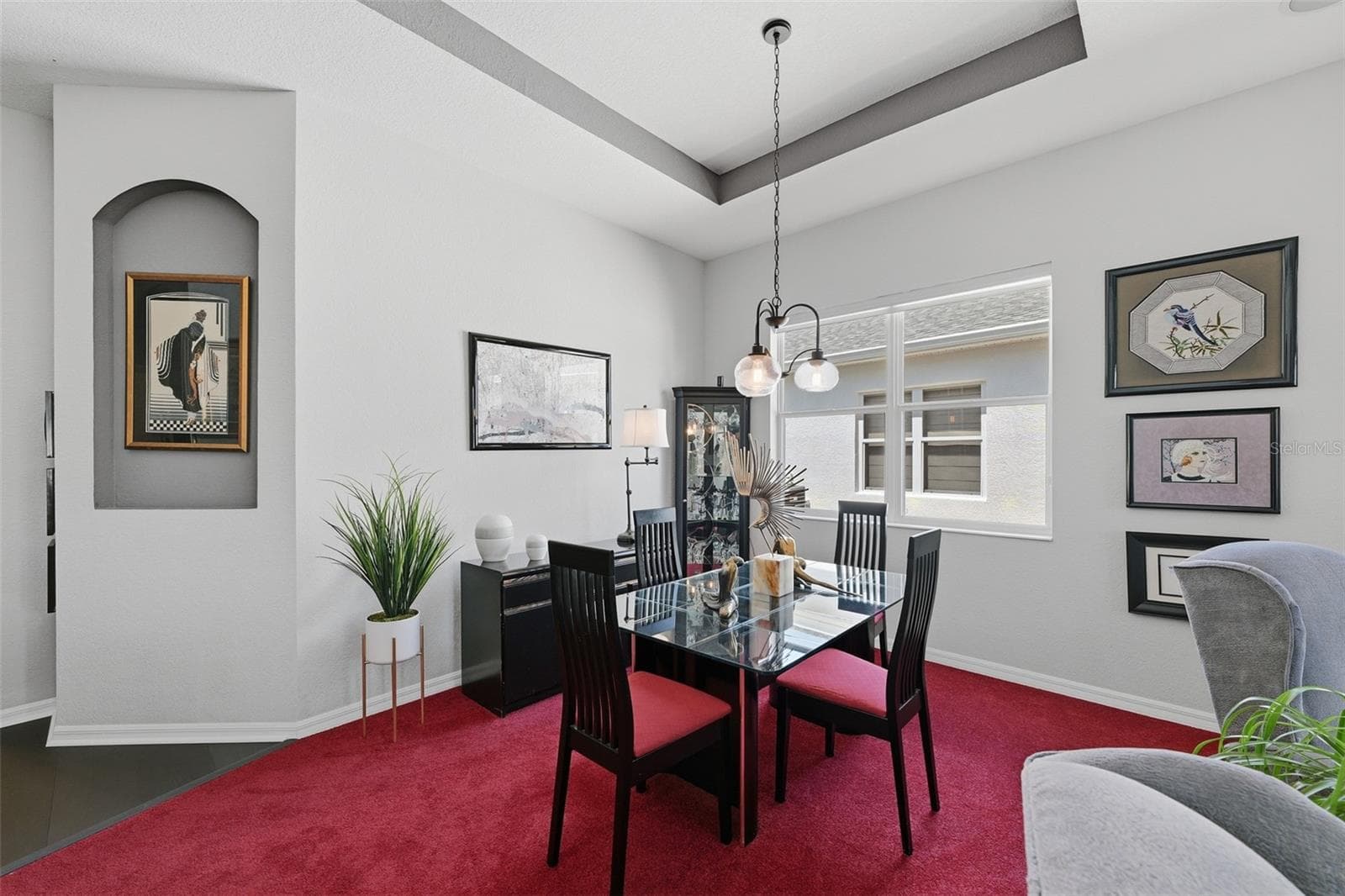 DINING AREA IS PLENTY BIG ENOUGH FOR A LARGER TABLE IF YOU SO CHOOSE. - 441 NOBLE FAIRE DR, SUN CITY CENTER