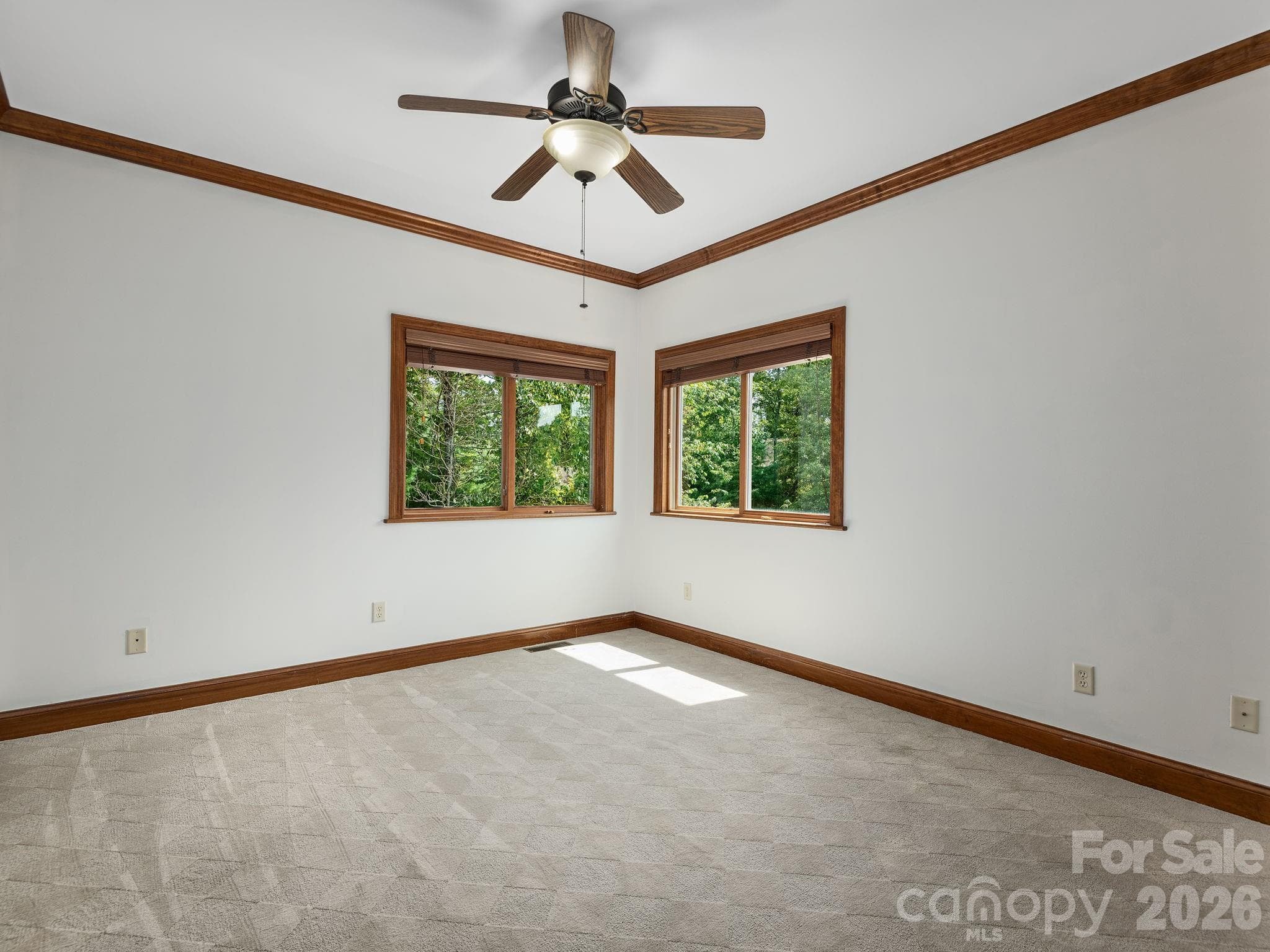 Another additional sleeping room on upper level w/walk in closet. - 248 Wisdom Cove Road, Flat Rock