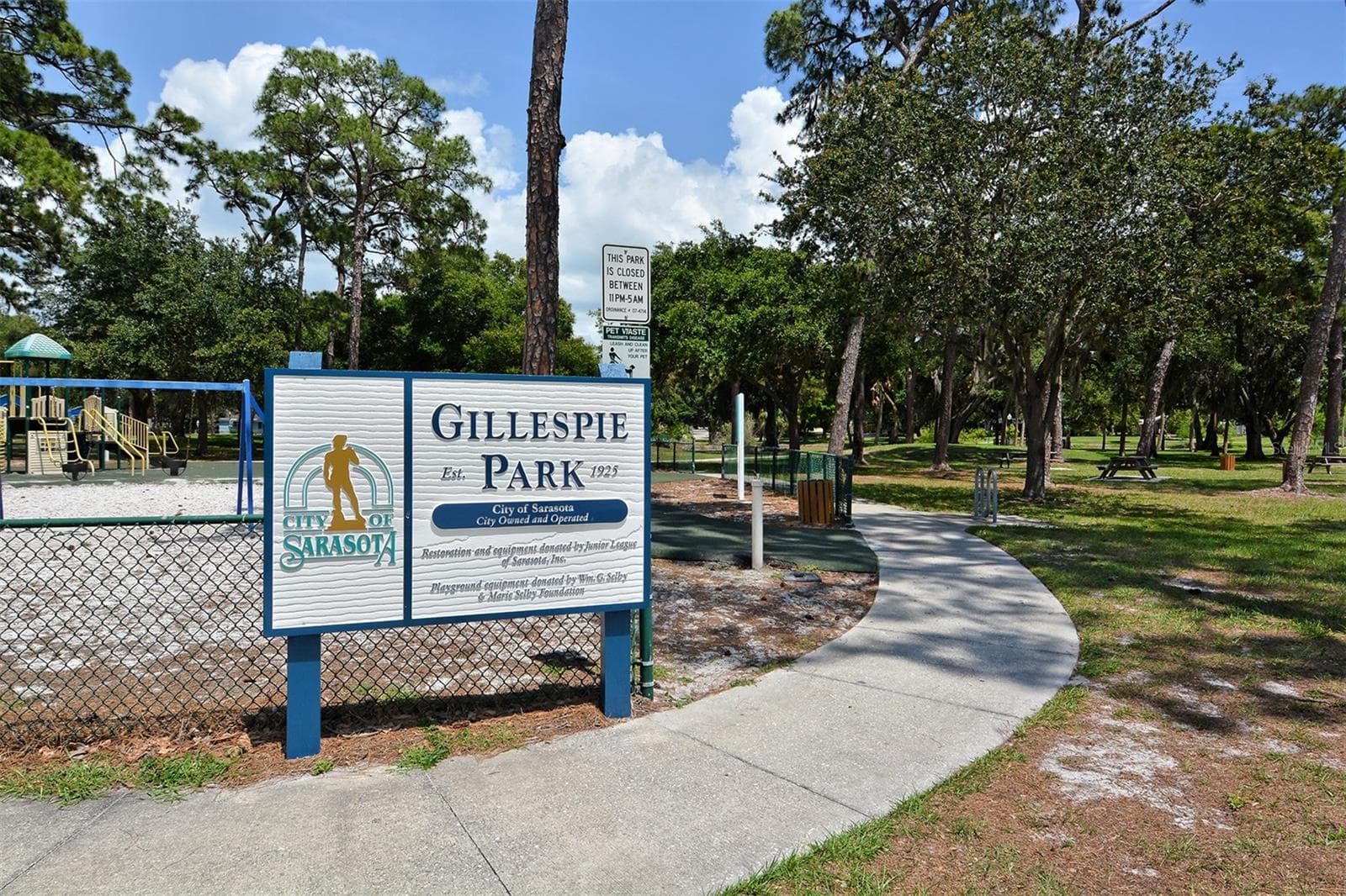 Gillespie Park — neighborhood park entrance - 1685 6TH ST, SARASOTA
