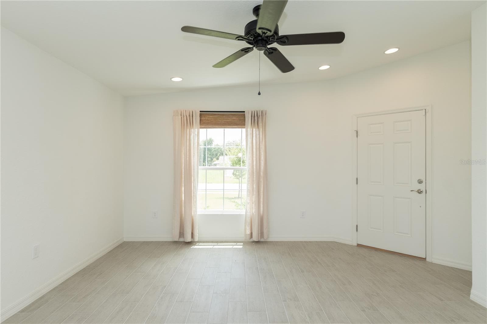 Single Family Residence at 3512 ELLIOTT PL, BARTOW, photo 2 of 26