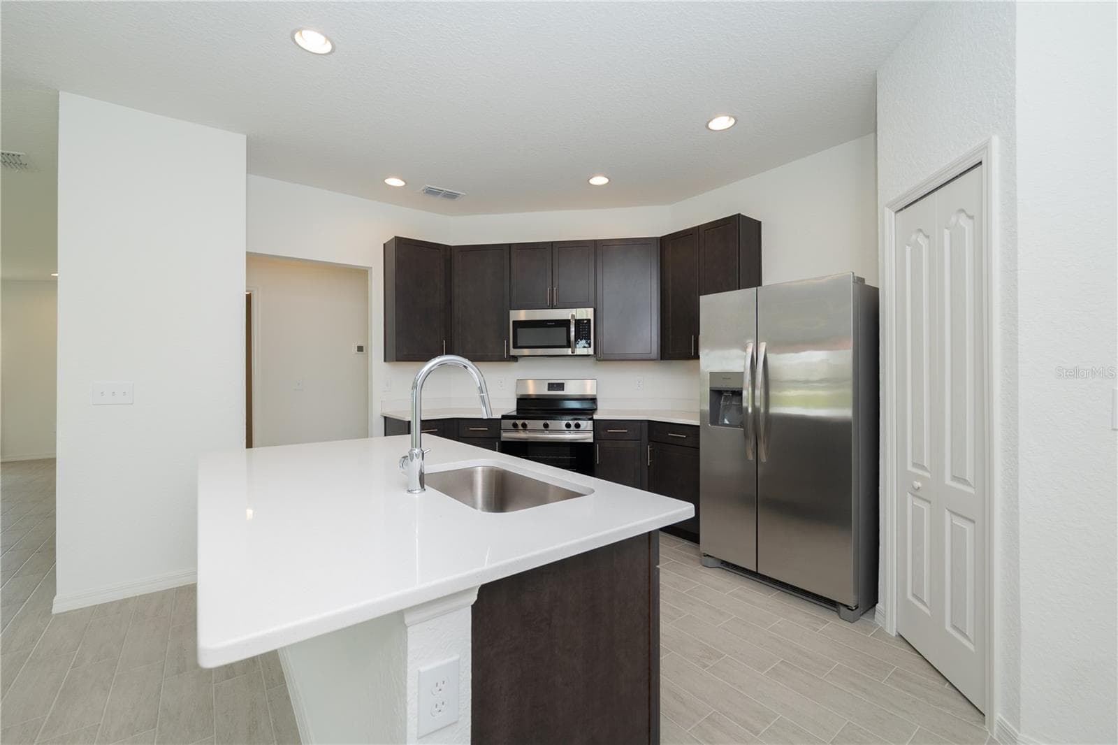 Single Family Residence at 3512 ELLIOTT PL, BARTOW, photo 10 of 26